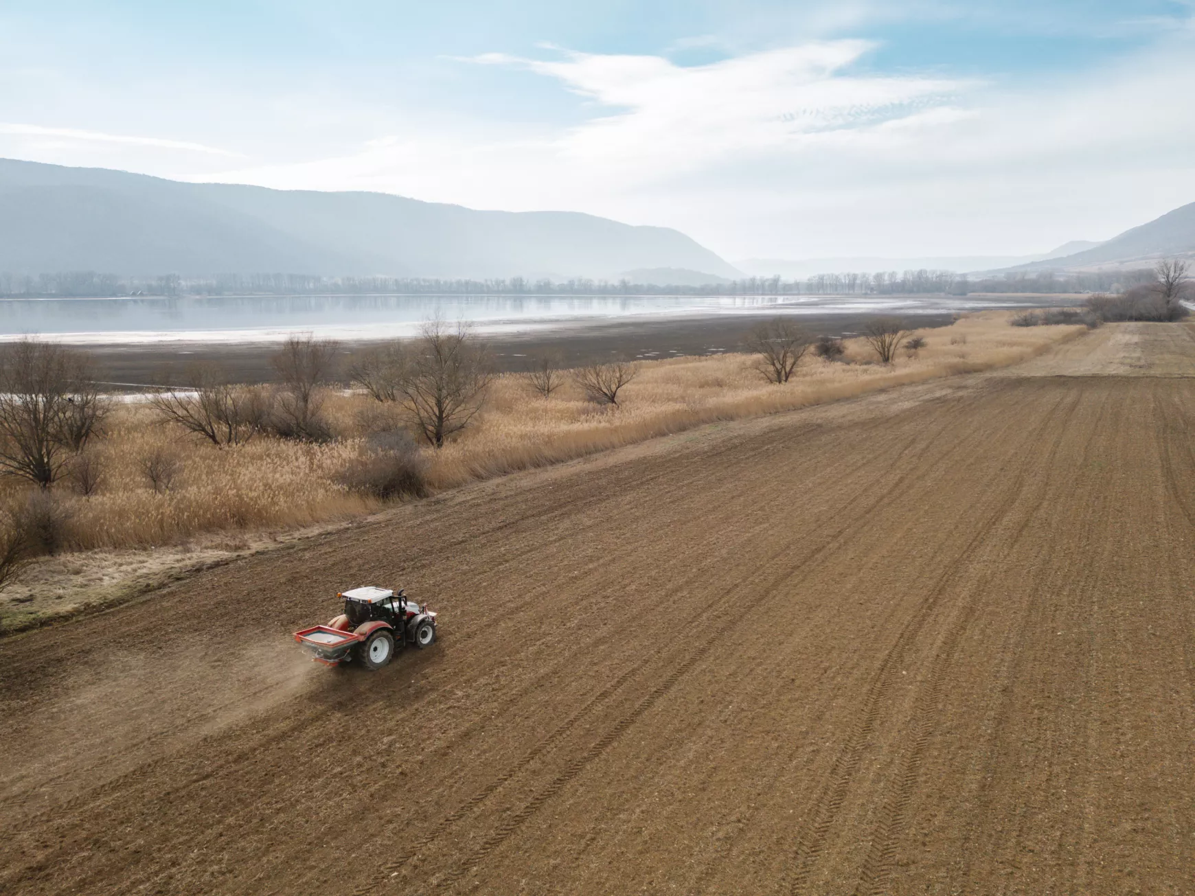 mezőgazdaság traktor mező