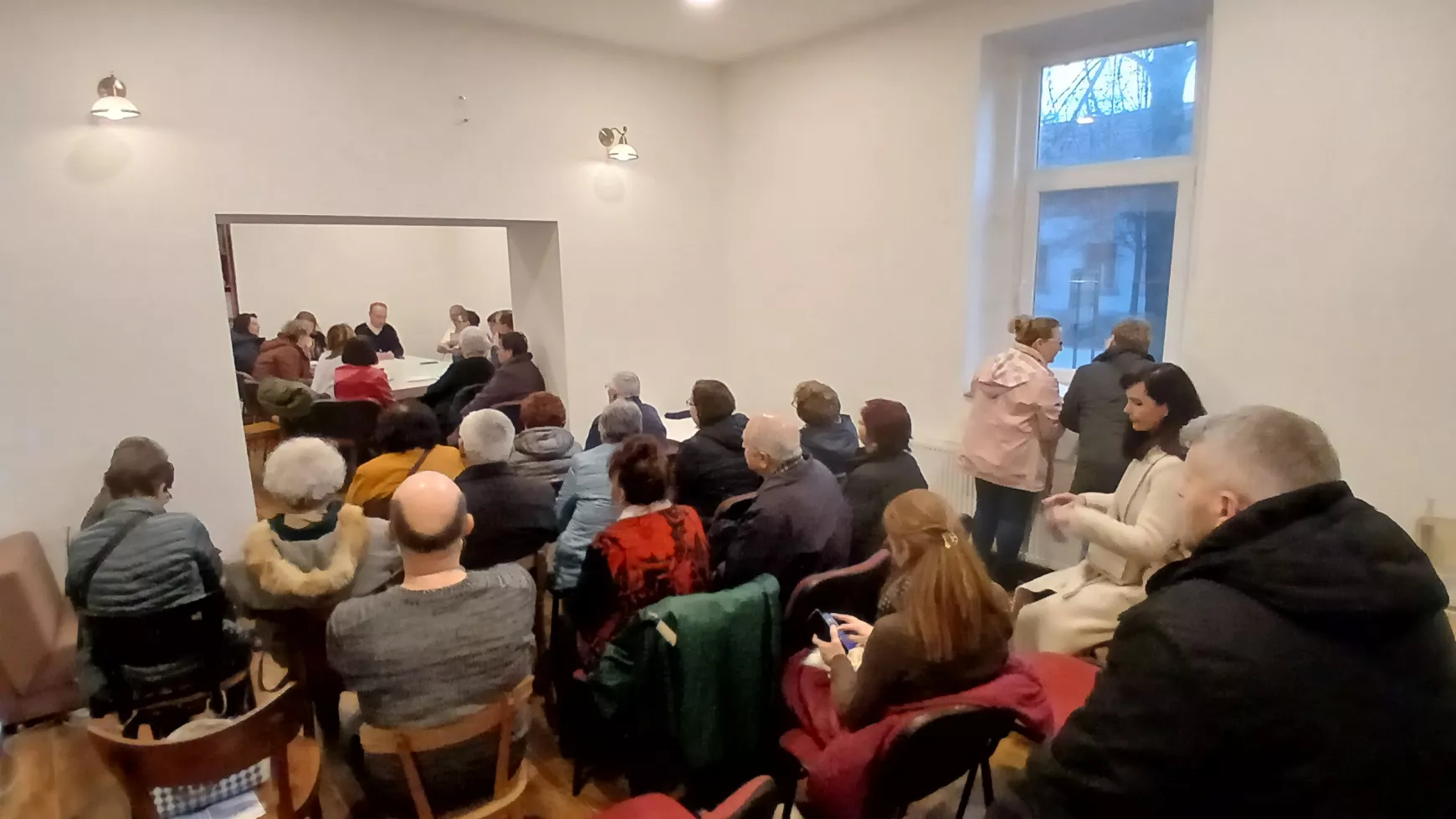 Megbeszélés az önkéntesekkel