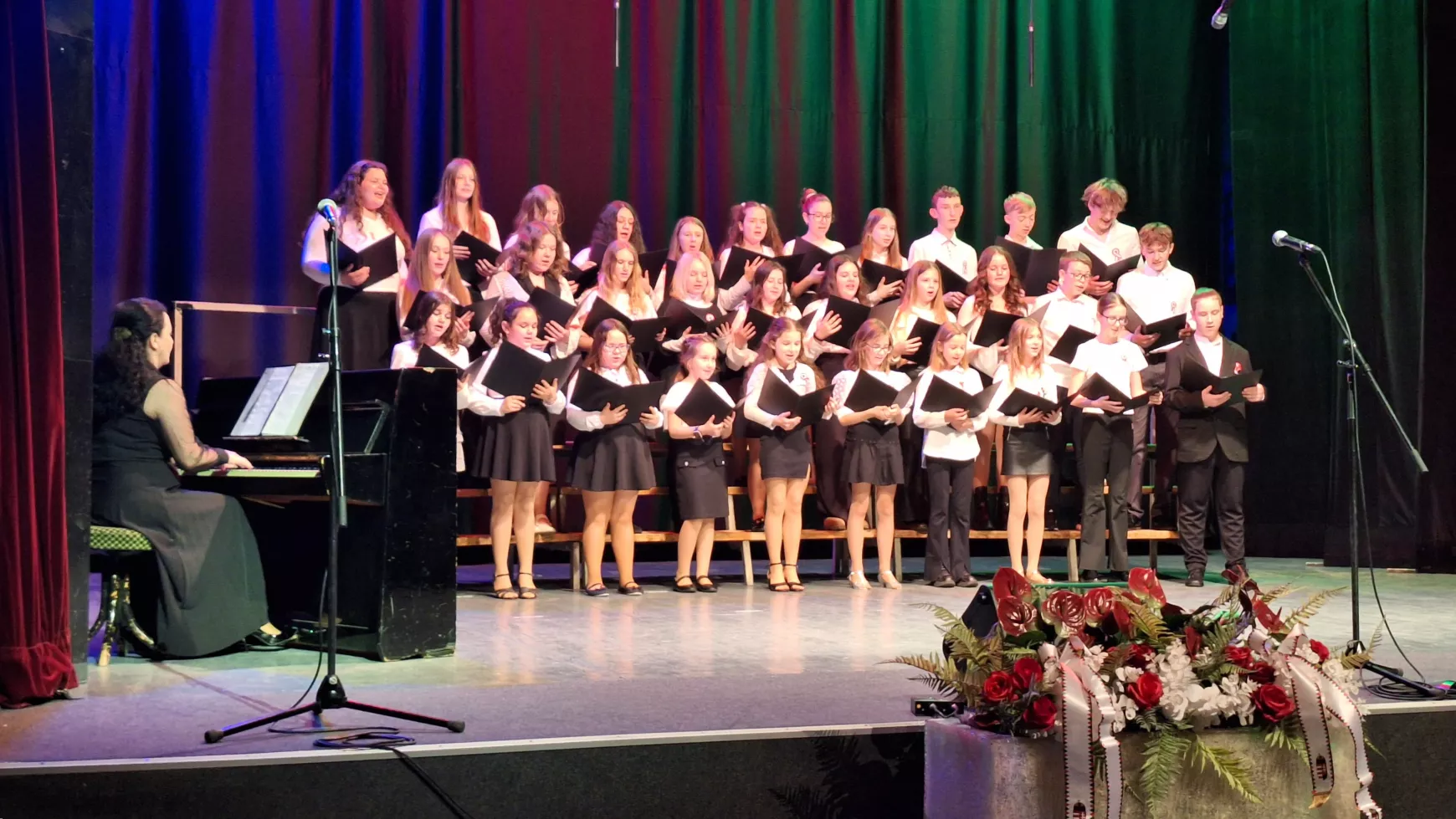 a-kodaly-zoltan-alapiskola-unnepi-musora-dunaszerdahelyen_08