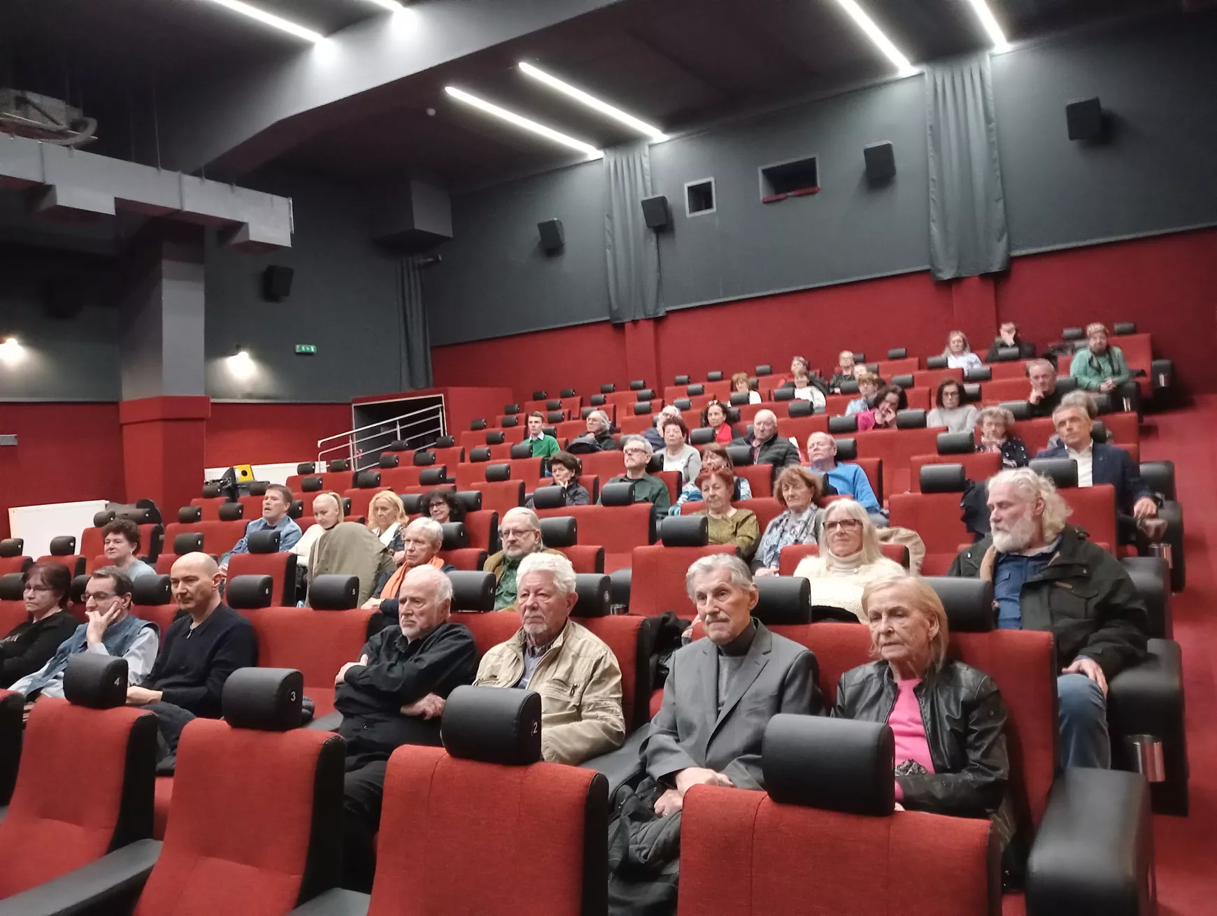 Egy „álomszerű“ film komáromi bemutatóján jártunk - KÉPEKKEL   