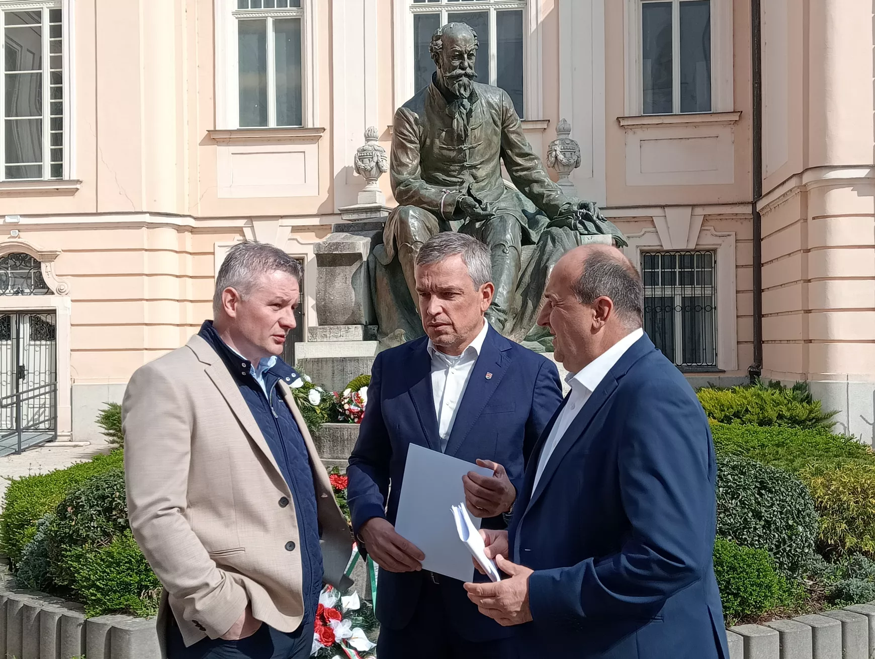 Április 24-től tizenegy napon át „áll a bál“ az Összetartozás Városában – KÉPEKKEL