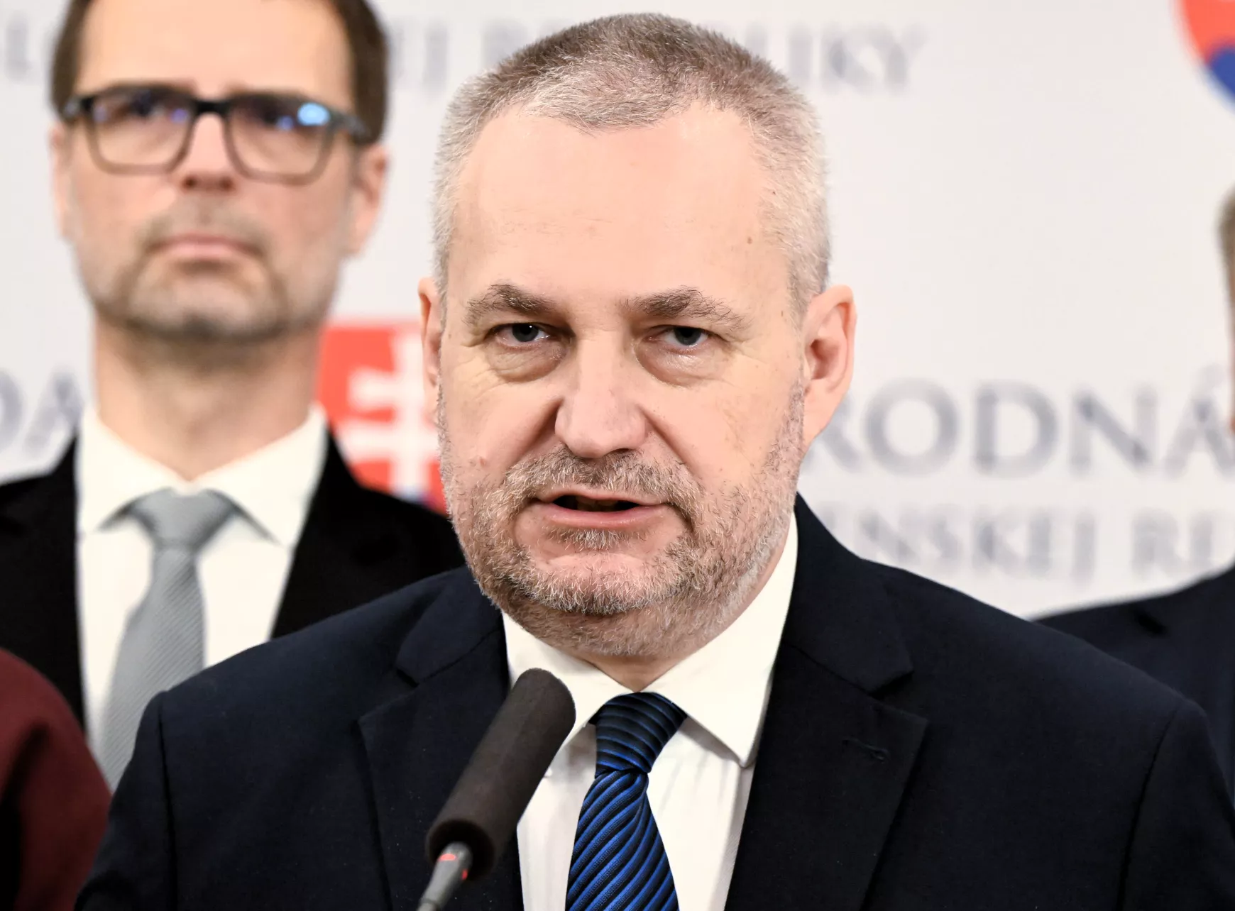 Nagy mellénnyel