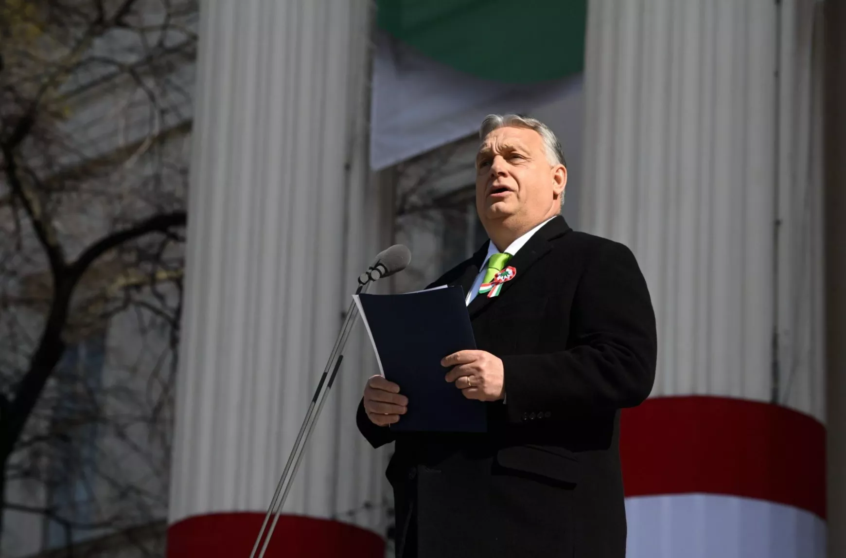 Orbán Viktor beszédet mond a Március 15. nemzeti ünnep alkalmából tartott ünnepségen - 2025 - hirado.hu