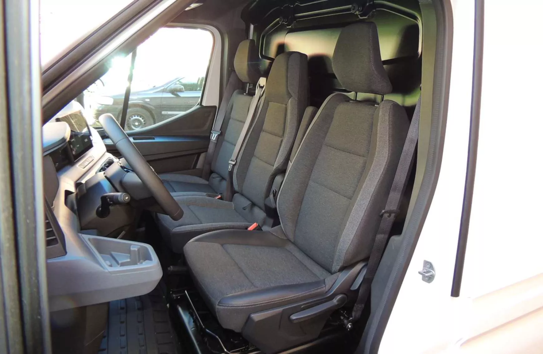 Nissan Interstar 2.0 dCi 150 L3H2