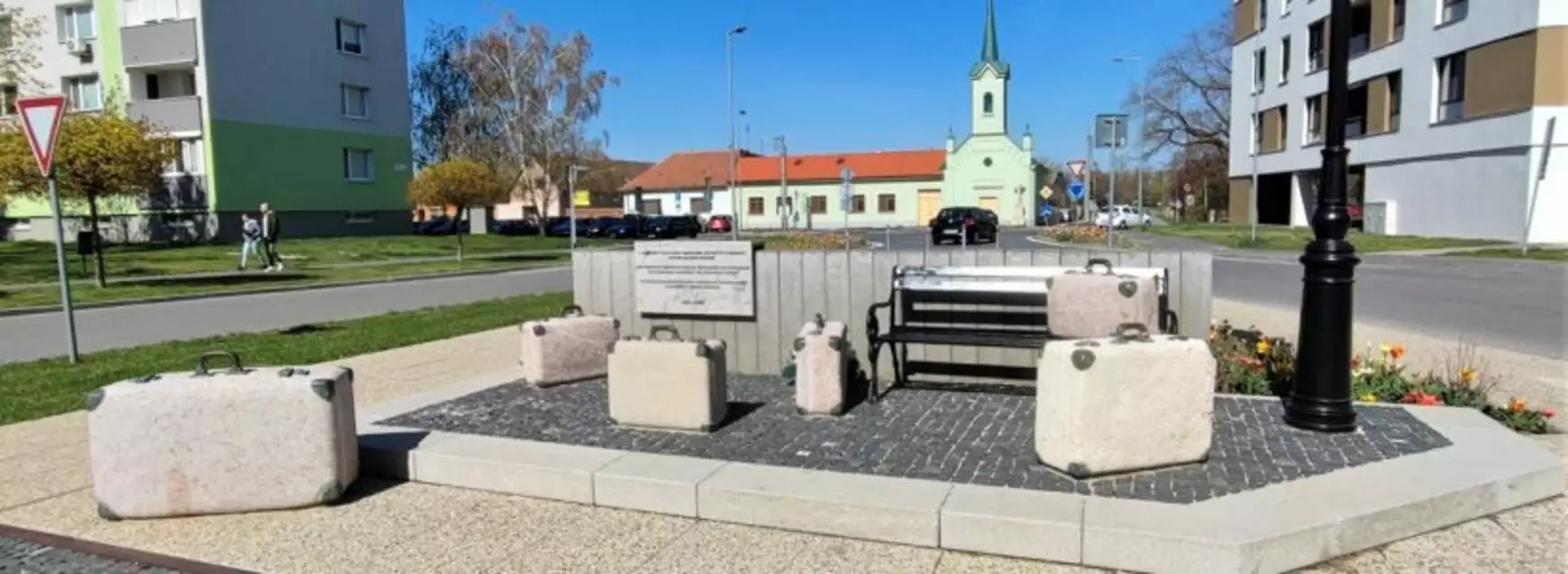 Kitelepítettek emlékműve, Somorja
