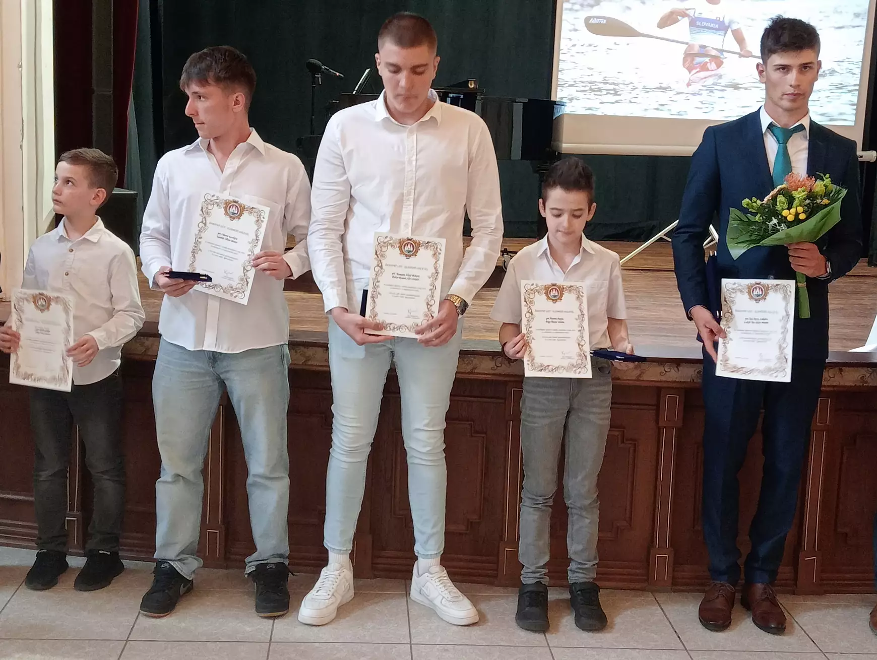 Jutalmazták Komárom város 2024-es évi legjobb sportolóit - KÉPEKKEL