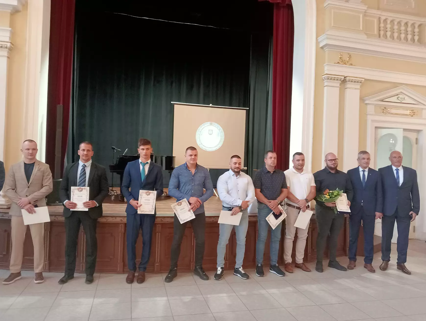 Jutalmazták Komárom város 2024-es évi legjobb sportolóit - KÉPEKKEL