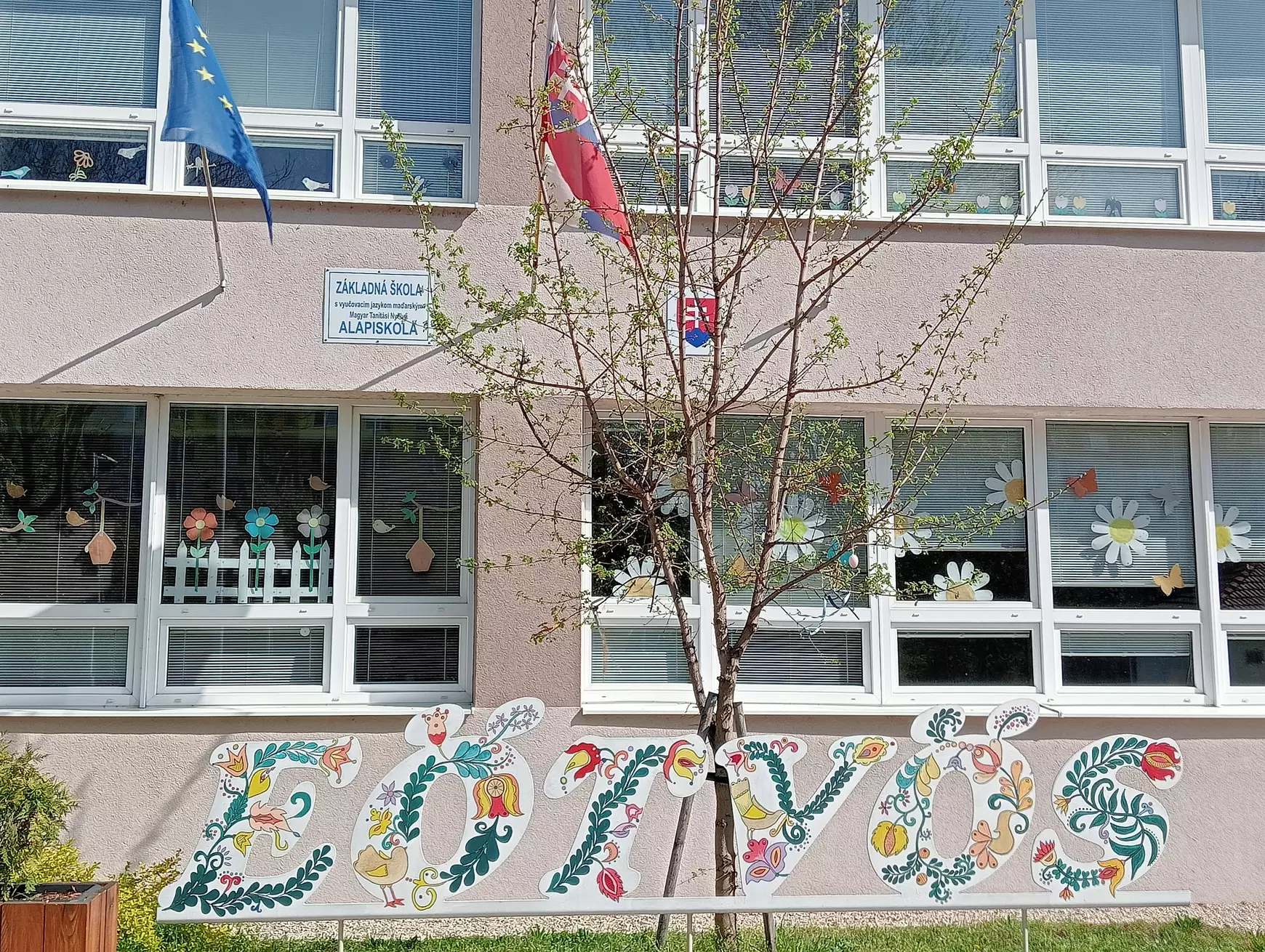 Komáromi alapiskolai beíratás: a tavalyihoz képest nőtt a gyermeklétszám - KÉPEKKEL