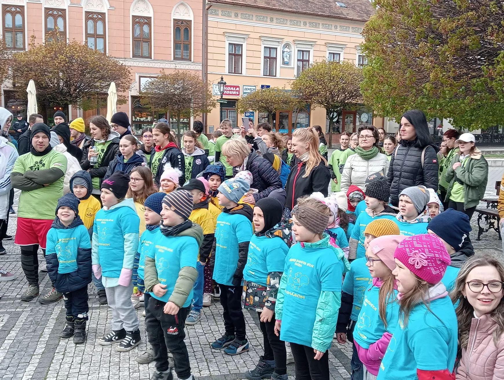 Jubileumi 20. KEN-nyitány: ismét több korosztály képviselői futottak a jövőért - KÉPEKKEL