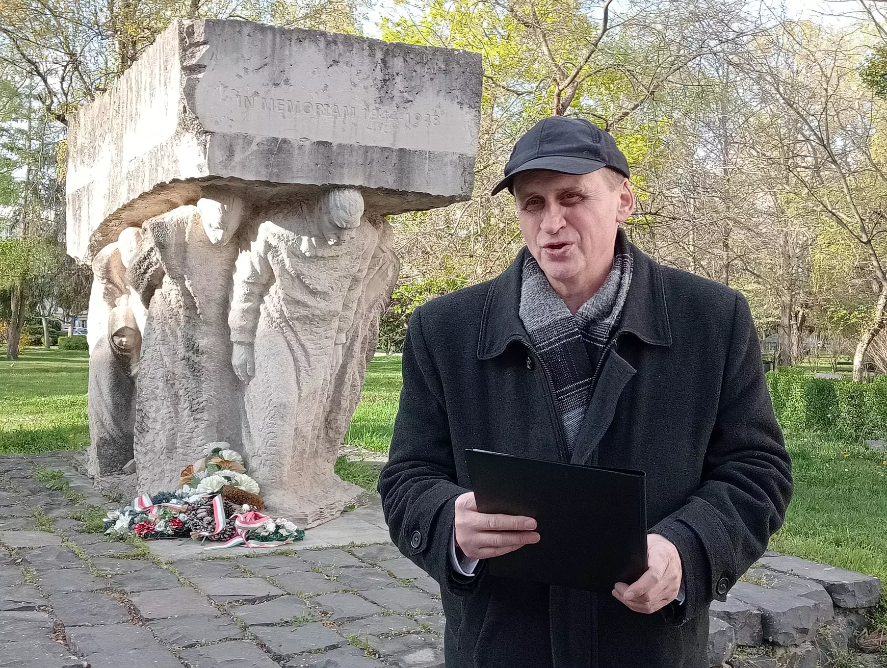 Komáromi megemlékezés: Mihez kezdünk helytálló, kitelepített elődeink hagyatékával? - KÉPEKKEL 
