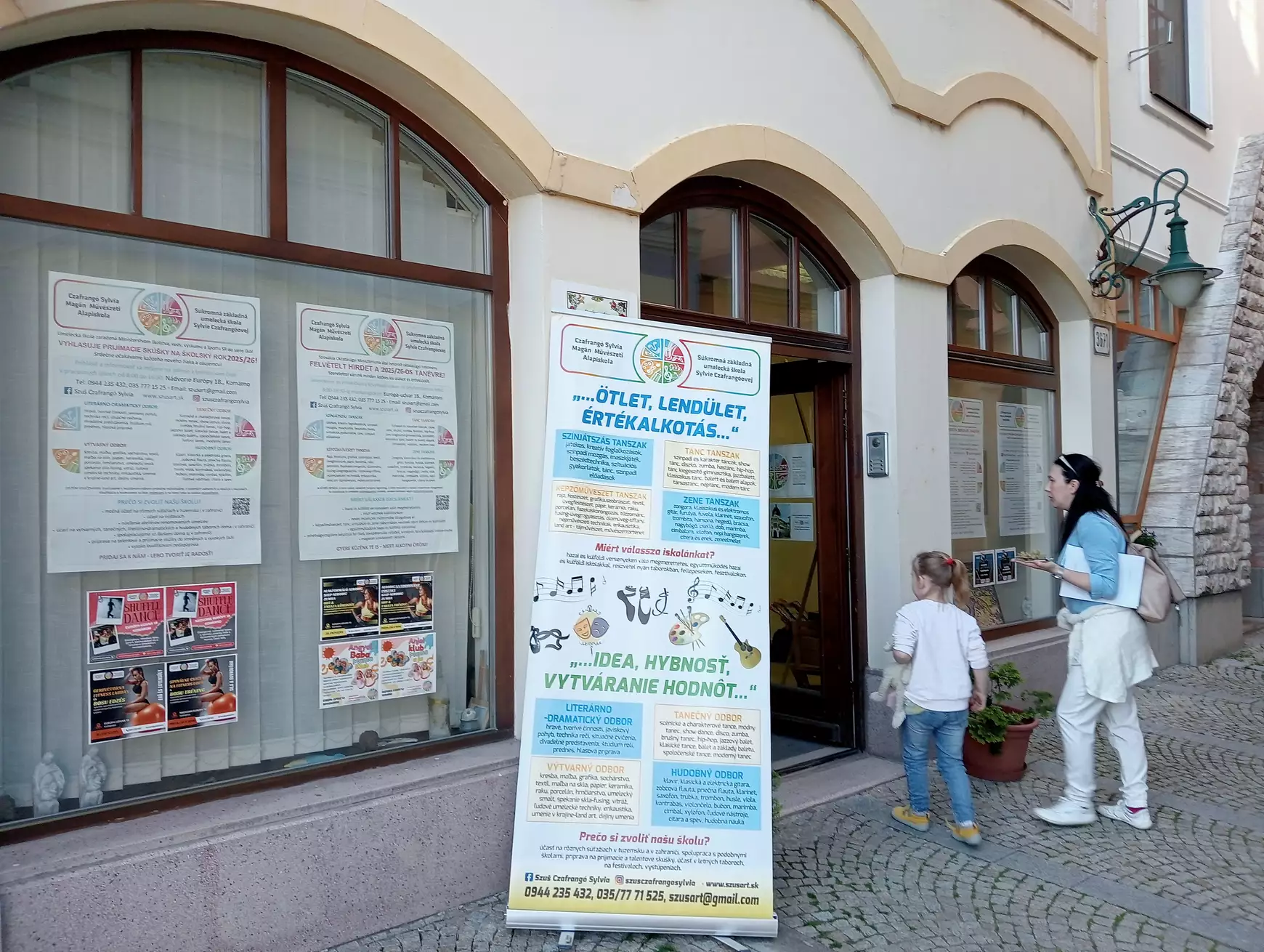  Kreatív húsvétvárás és sulimustra a Czafrangó Sylvia Magán Művészeti Alapiskolában - KÉPEKKEL