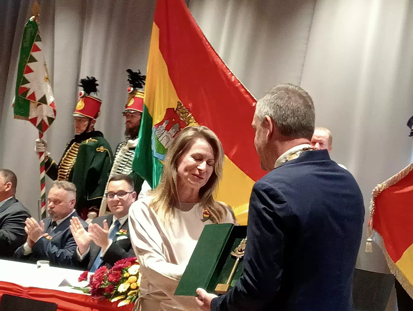 Mától Komáromi Napok: Szijjártó Péter miniszter Komárom Díszpolgára lett – KÉPEKKEL