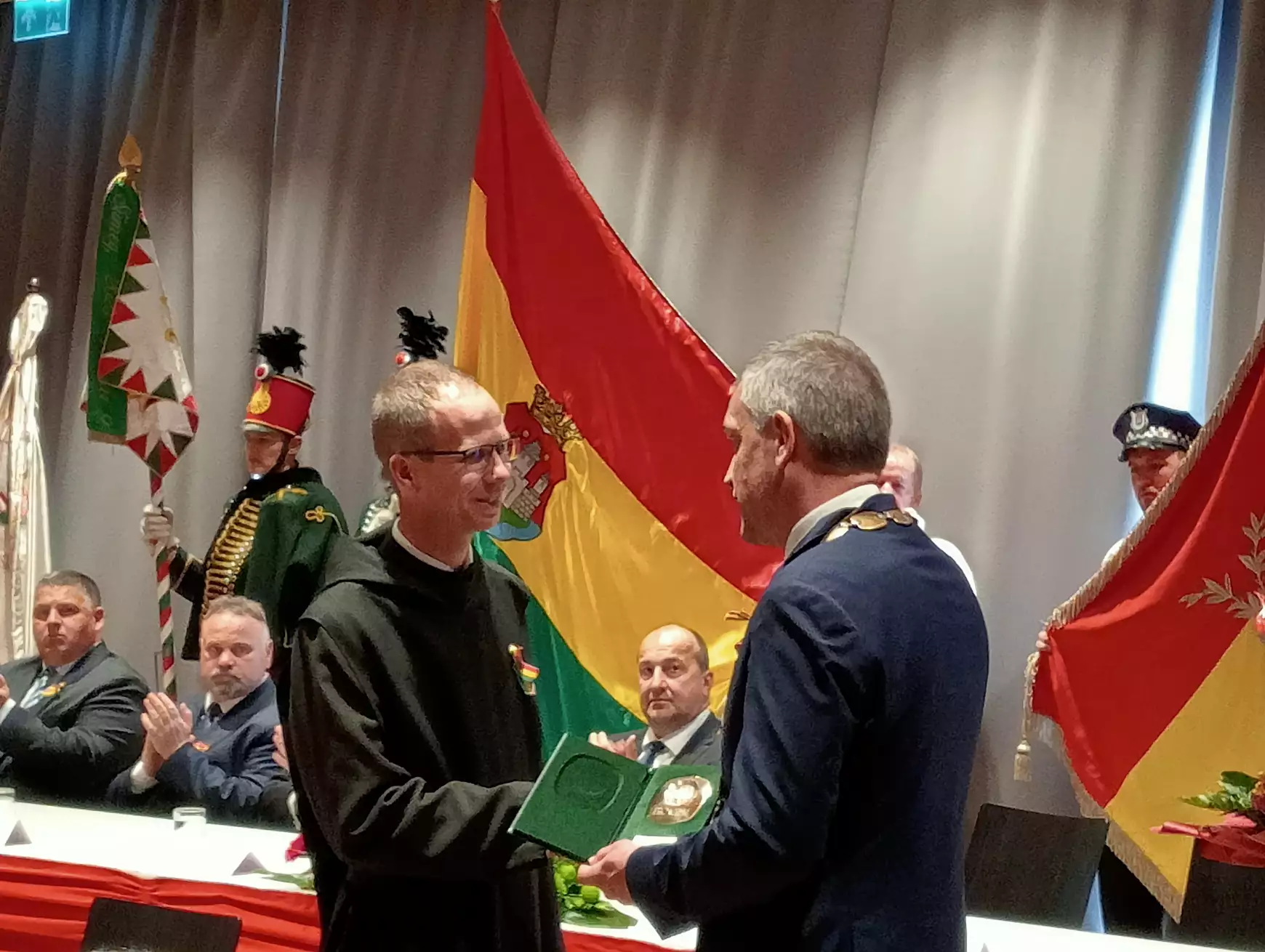 Mától Komáromi Napok: Szijjártó Péter miniszter Komárom Díszpolgára lett – KÉPEKKEL
