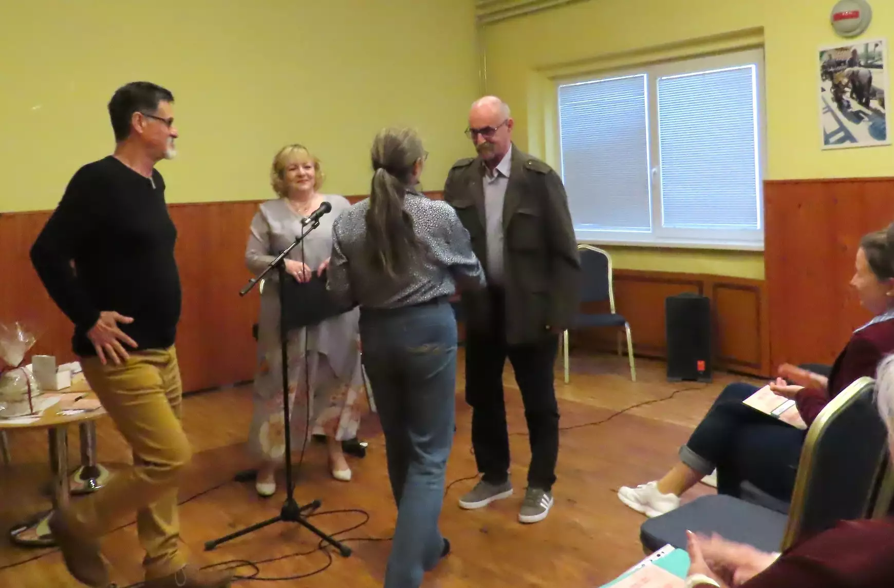 A versíró pályázat győztese Farkas Csaba Egy folyó meséje című költeményével