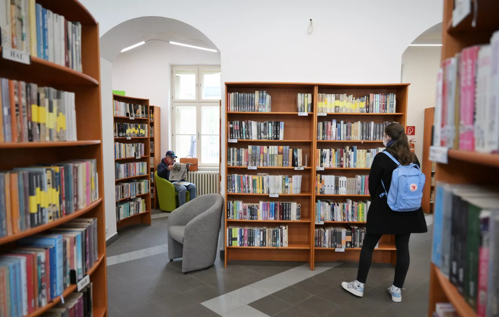 könyvtár, könyv, olvasás