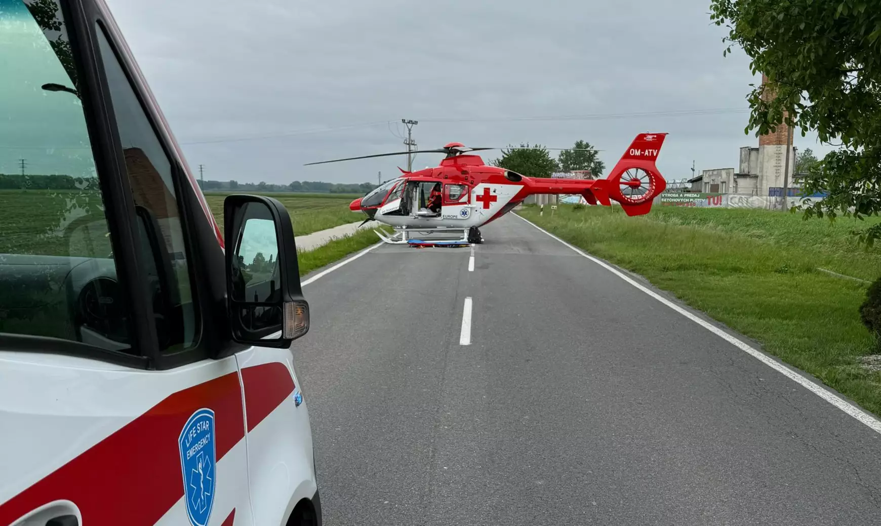 Mentőhelikopter Nagyudvarnoknál