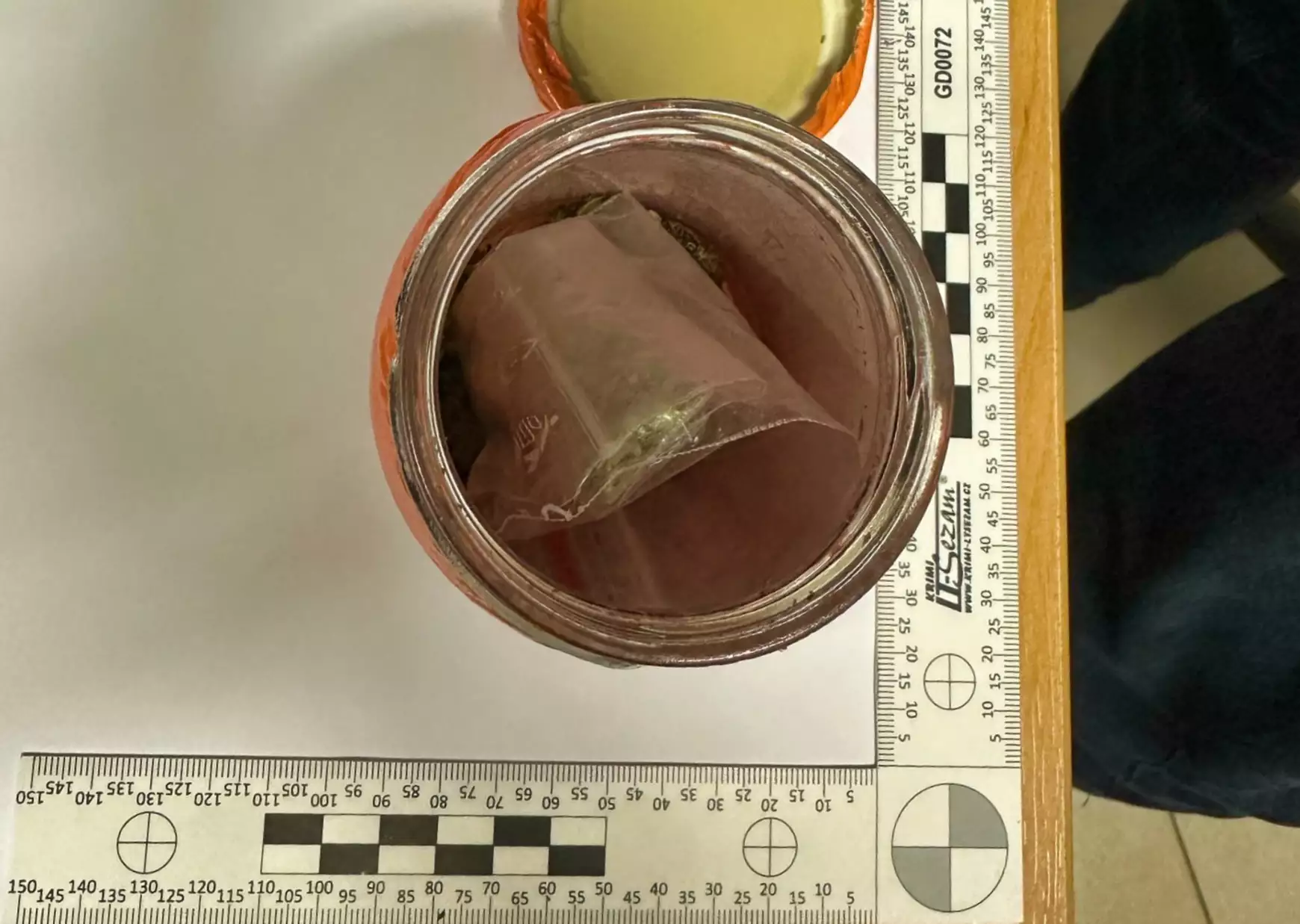 marihuana befőttesüveg
