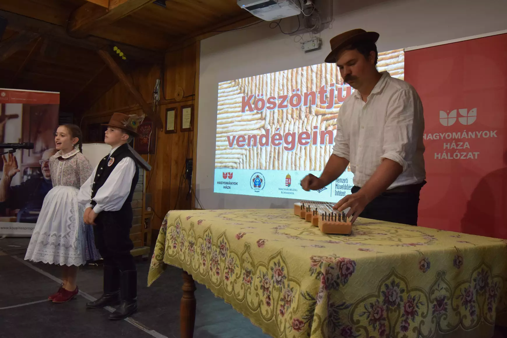 Kiscsőszi szőttes konferencia