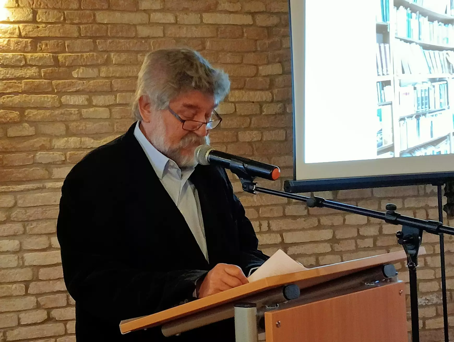 Dr. Kiss László orvostörténész és a Strba házaspár kapta az idei Szlovákiai Civil Becsületrend-díjat - KÉPEKKEL  