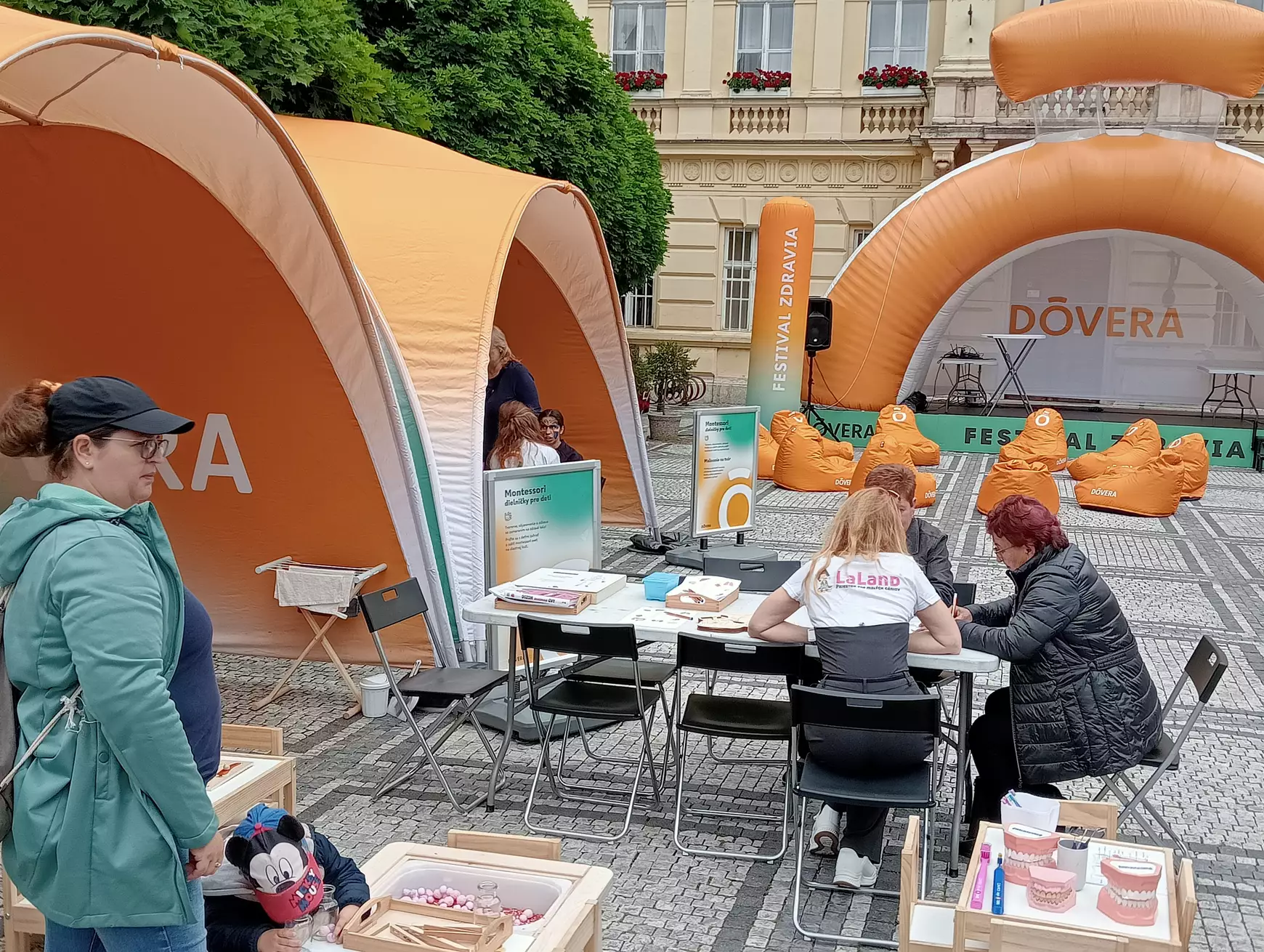 Egészségfesztivál ingyenes mérésekkel, jótanácsokkal, ajándékokkal... – KÉPEKKEL
