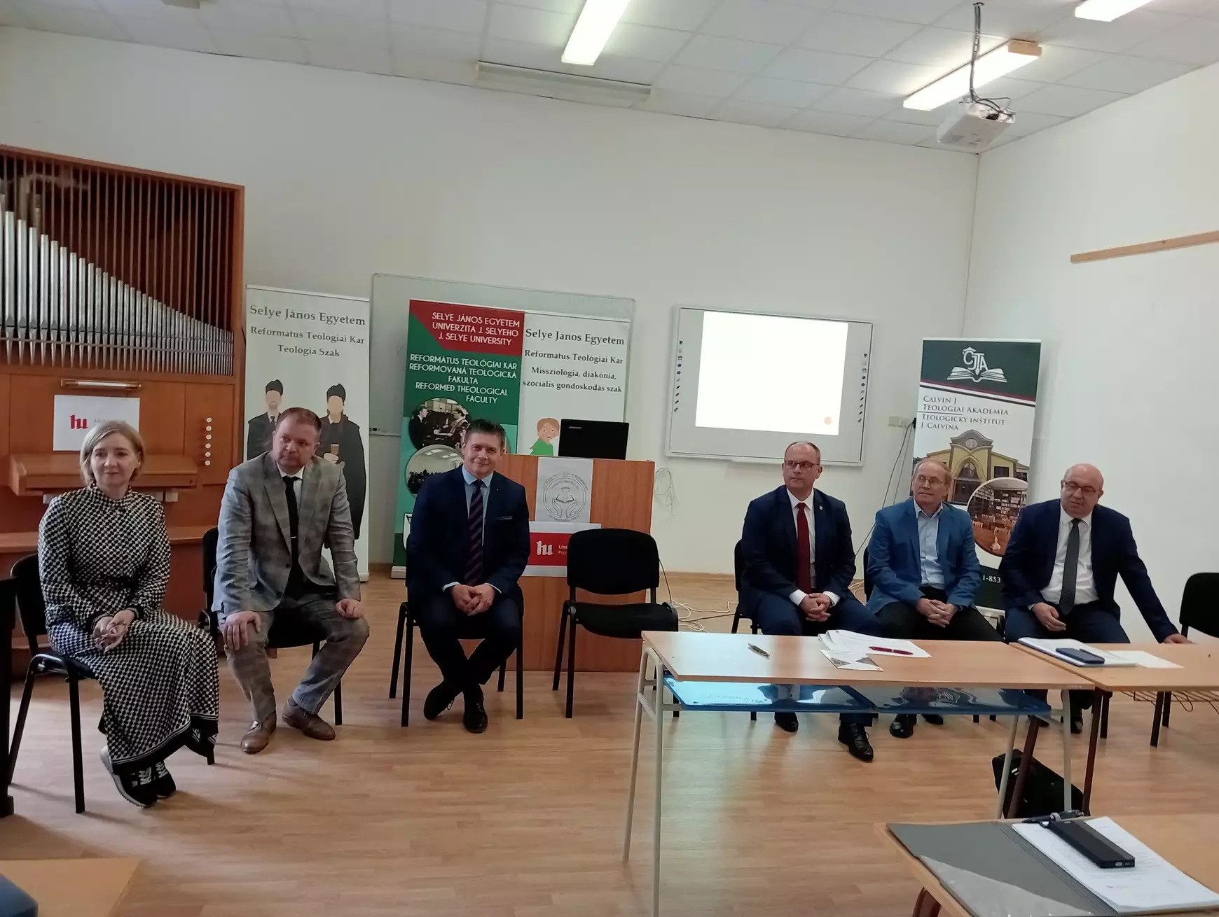 HISZÜNK – konferencia: XXI. századi sorskérdéseink a Felvidéken – KÉPEKKEL