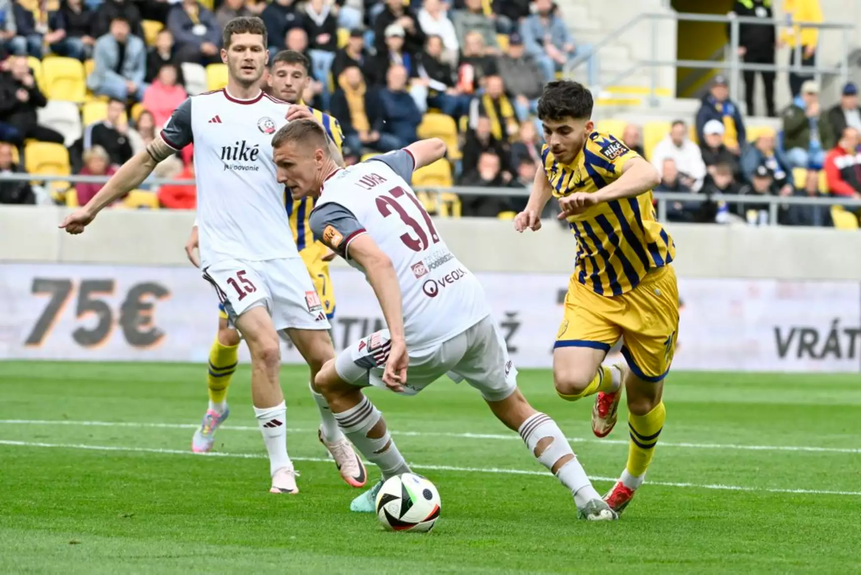 DAC-Zólyombrézó