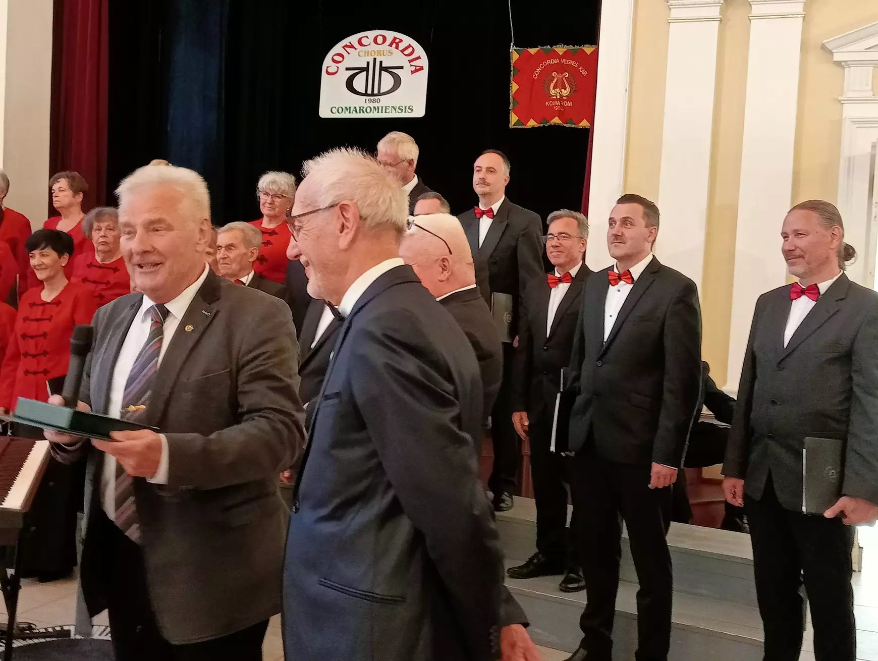 A 45 éves Concordia Vegyeskar kiérdemelte a Csemadok Érdemes Művészeti Csoportja címet - KÉPEKKEL