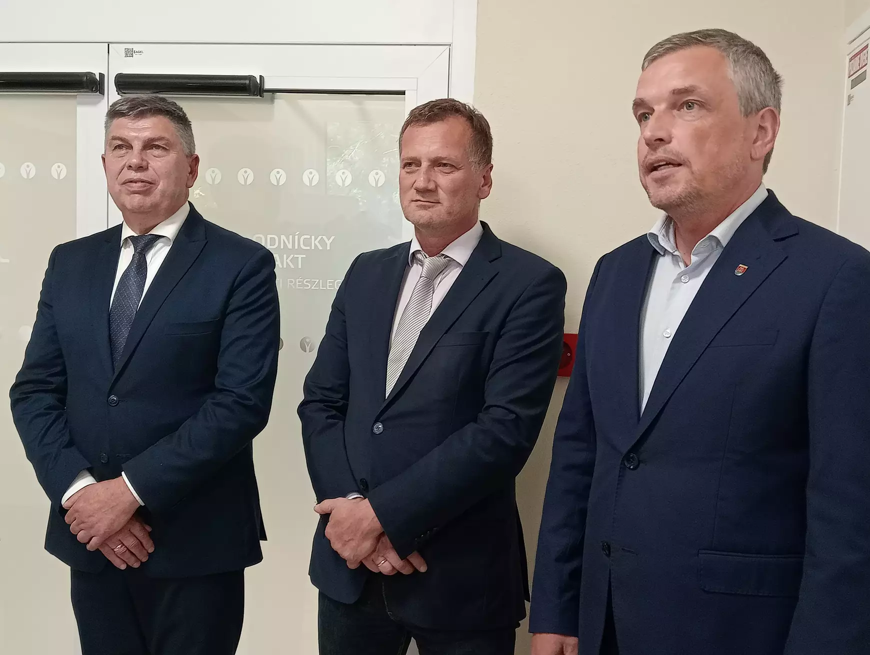 Átadták a komáromi kórház családias típusúvá átalakított, modern szülészetét – KÉPEKKEL