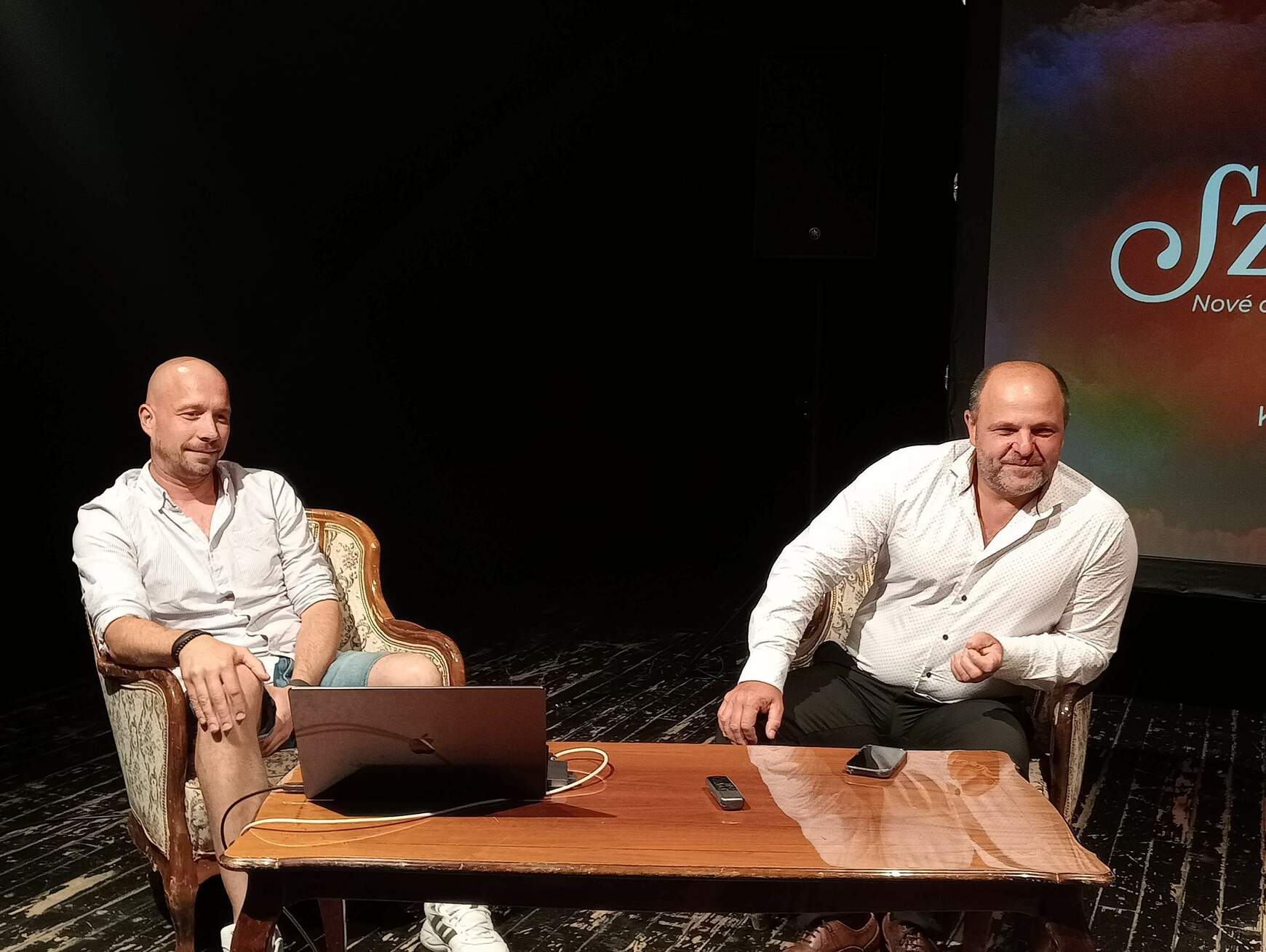 Évadzáró a Komáromi Jókai Színházban: Hostomský Fanni és Olasz István kapta a Ferenczy Anna-díjat - KÉPEKKEL 
