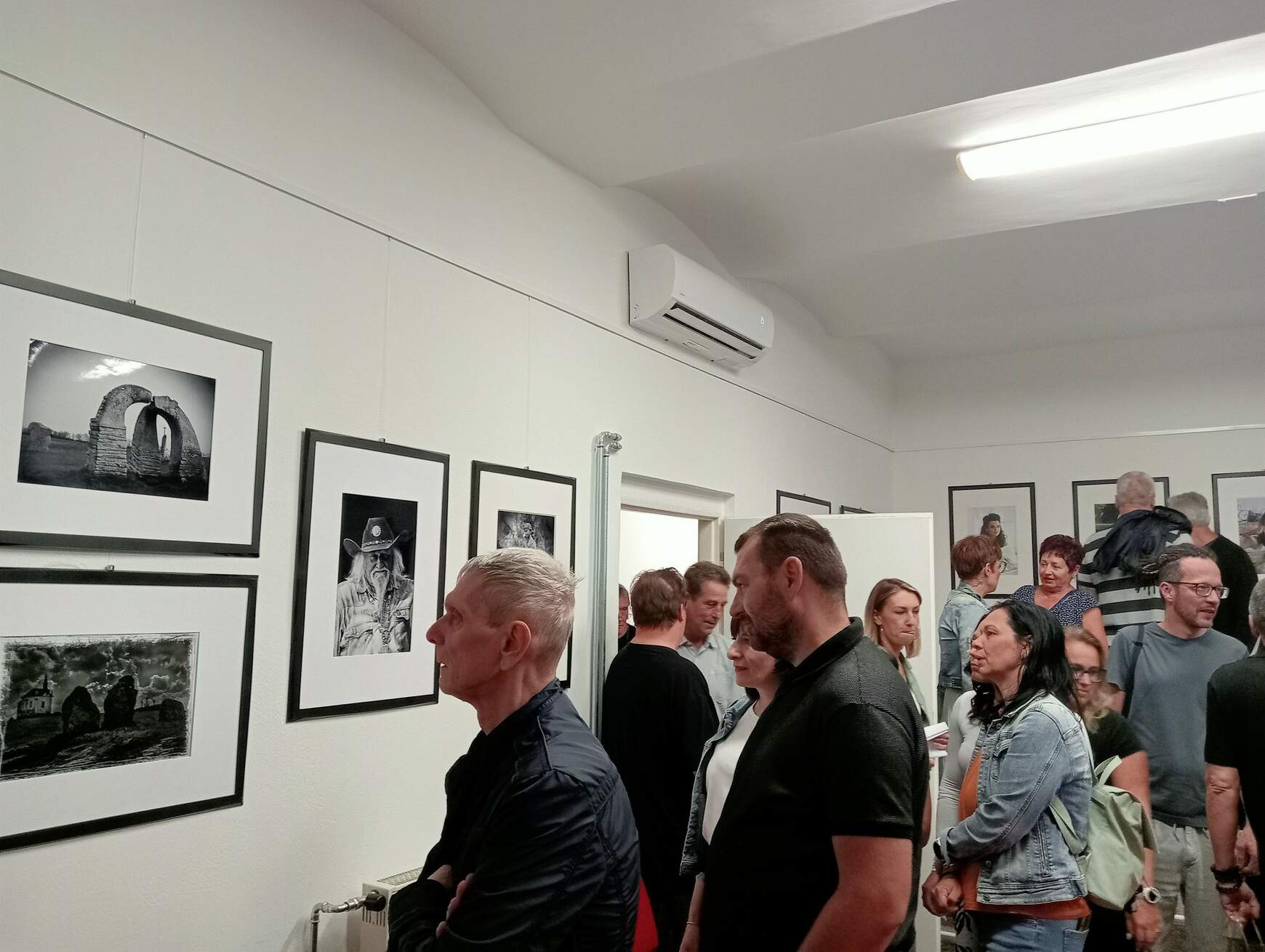 PRÉZIFOTO 25: érzelmeket és harmóniát árasztó képek a komáromi Zichy-pontban – KÉPEKKEL