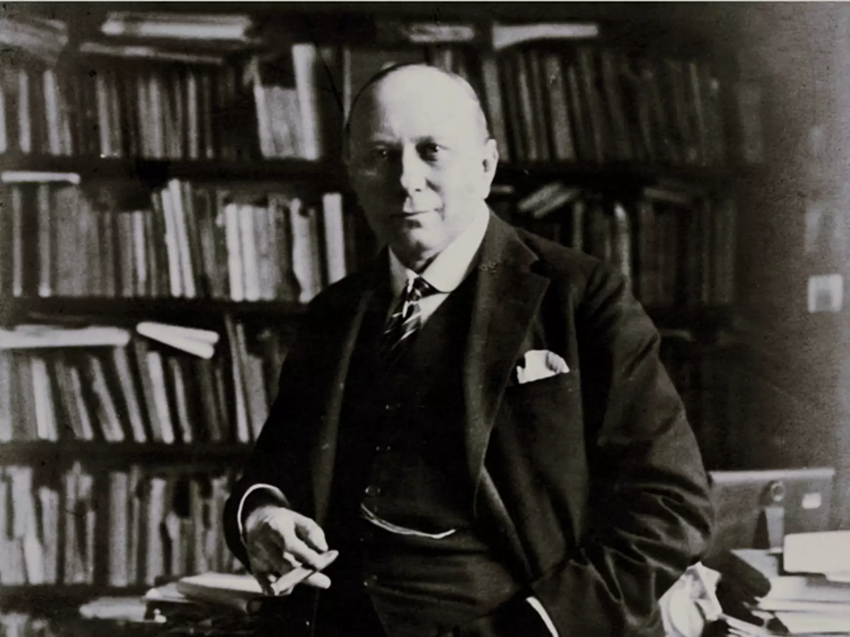 Lázár Béla