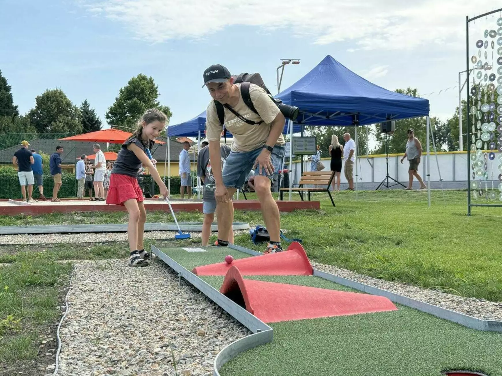 Egészségóvó, kondijavító, közösségkovácsoló a komáromi Neon Rollers Multisport Park - KÉPEKKEL 
