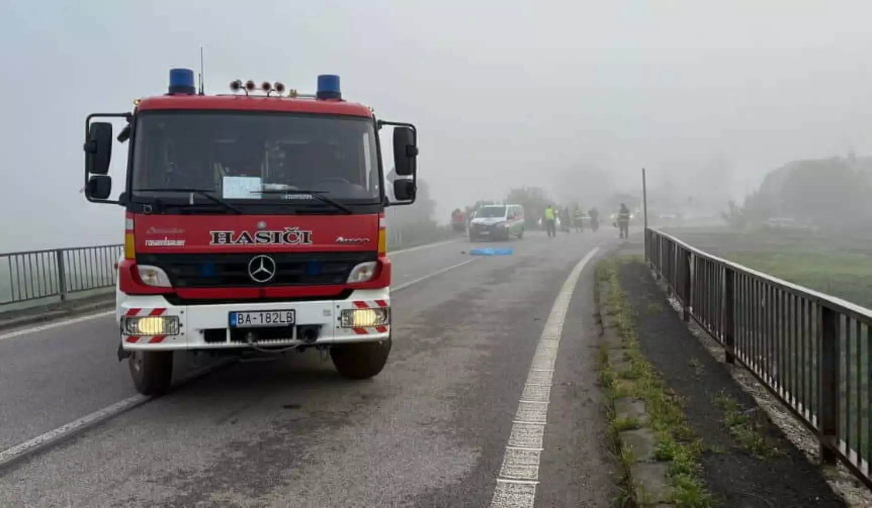 Közlekedési baleset Beje köd tűzoltóautó
