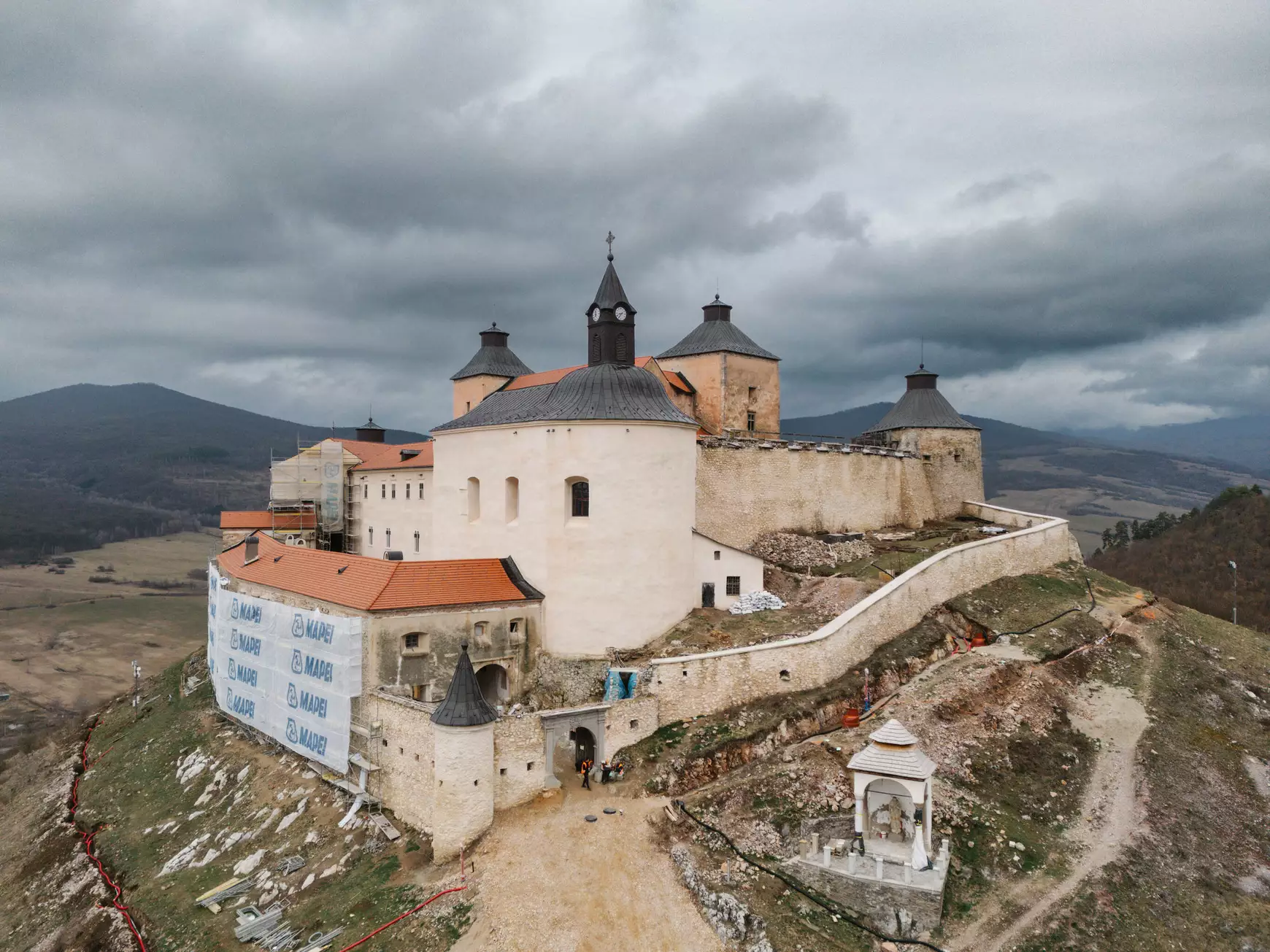 Krasznahorka, Krasznahorka vára, krasznahorkai vár, felújítás