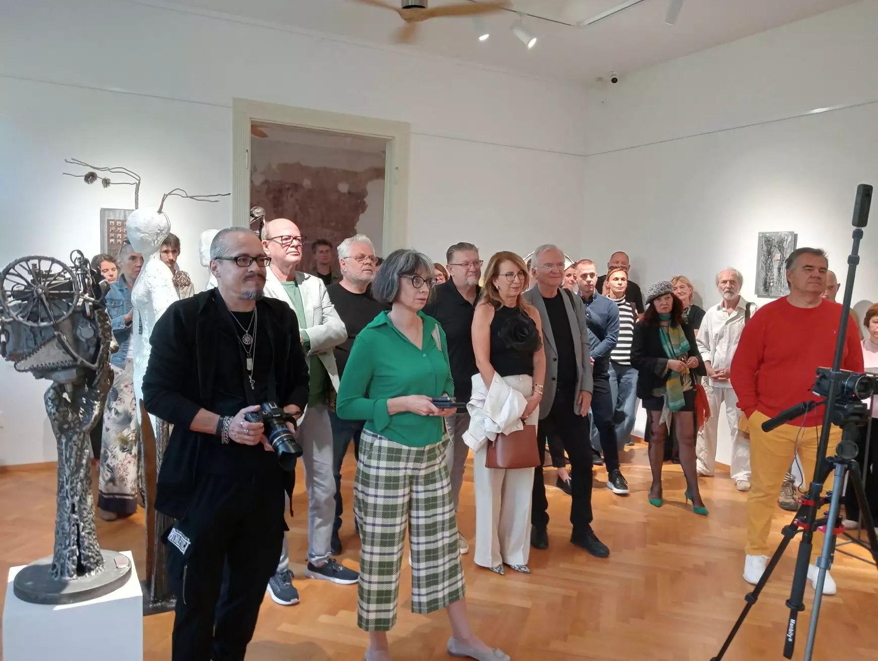 Ecce homo – Íme az ember: Čech Gábor „beszédes” fémszobrai a Platz Galériában– KÉPEKKEL