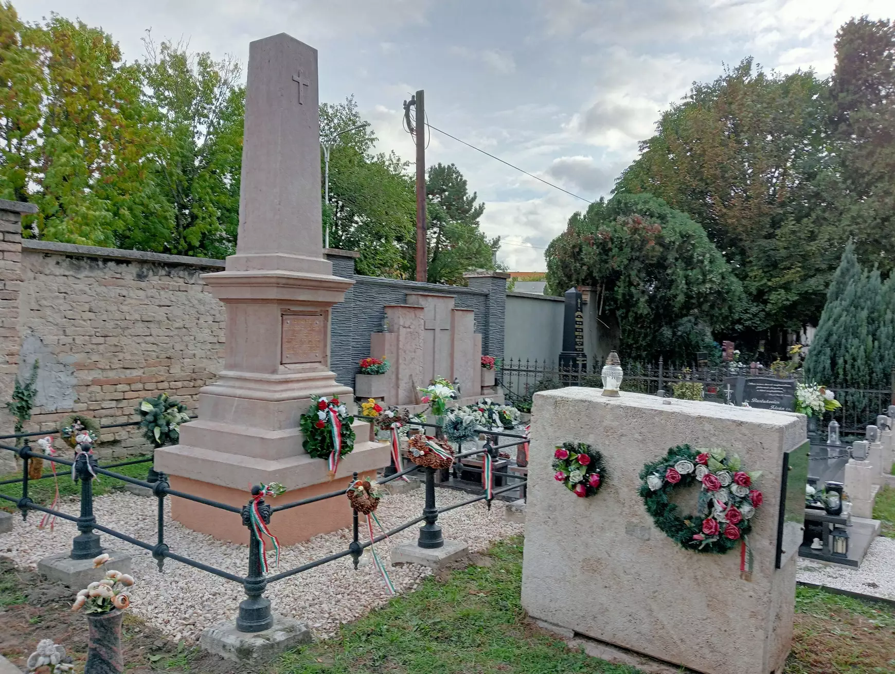 „A hősök vértanúsága örök mementó, amely kötelez bennünket, utódokat” – KÉPEKKEL