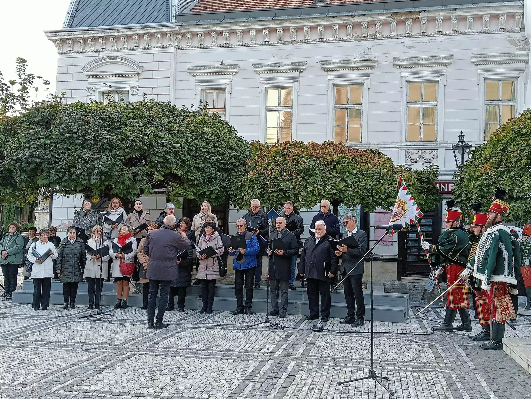 „A hősök vértanúsága örök mementó, amely kötelez bennünket, utódokat” – KÉPEKKEL