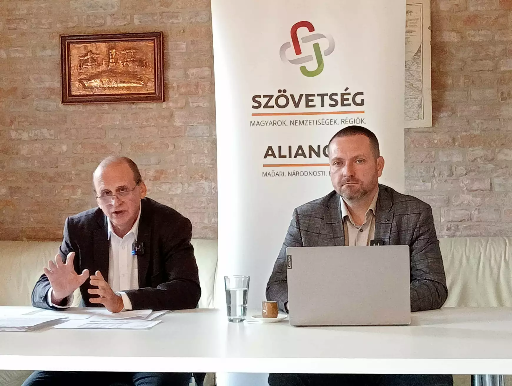 Andruskó Imre vészharangot kongat, Orosz Örs kétnyelvűsít... - KÉPEKKEL