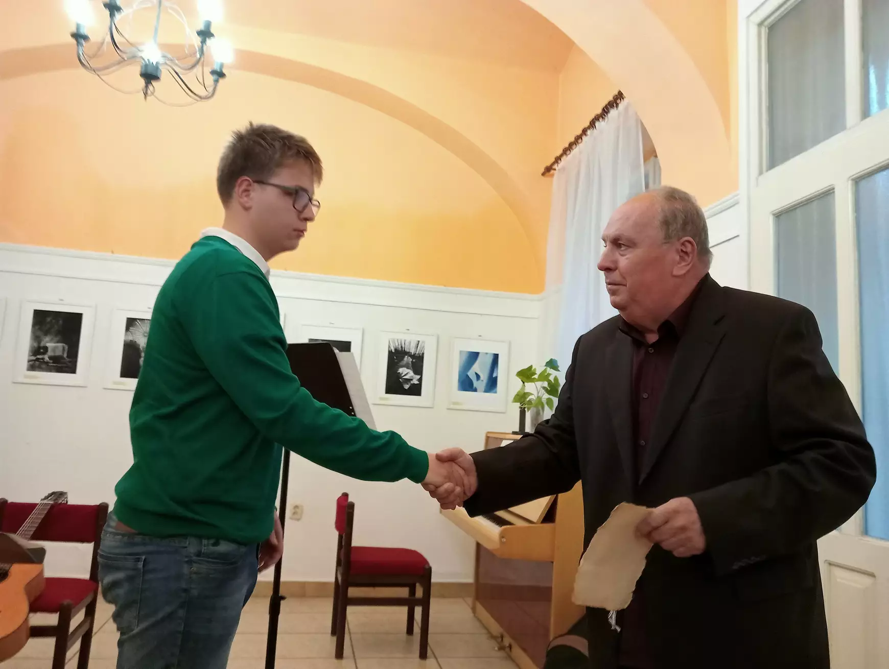 Tematikai sokszínűség a „XXV. Fotószalon“ vándorkiállításán – KÉPEKKEL