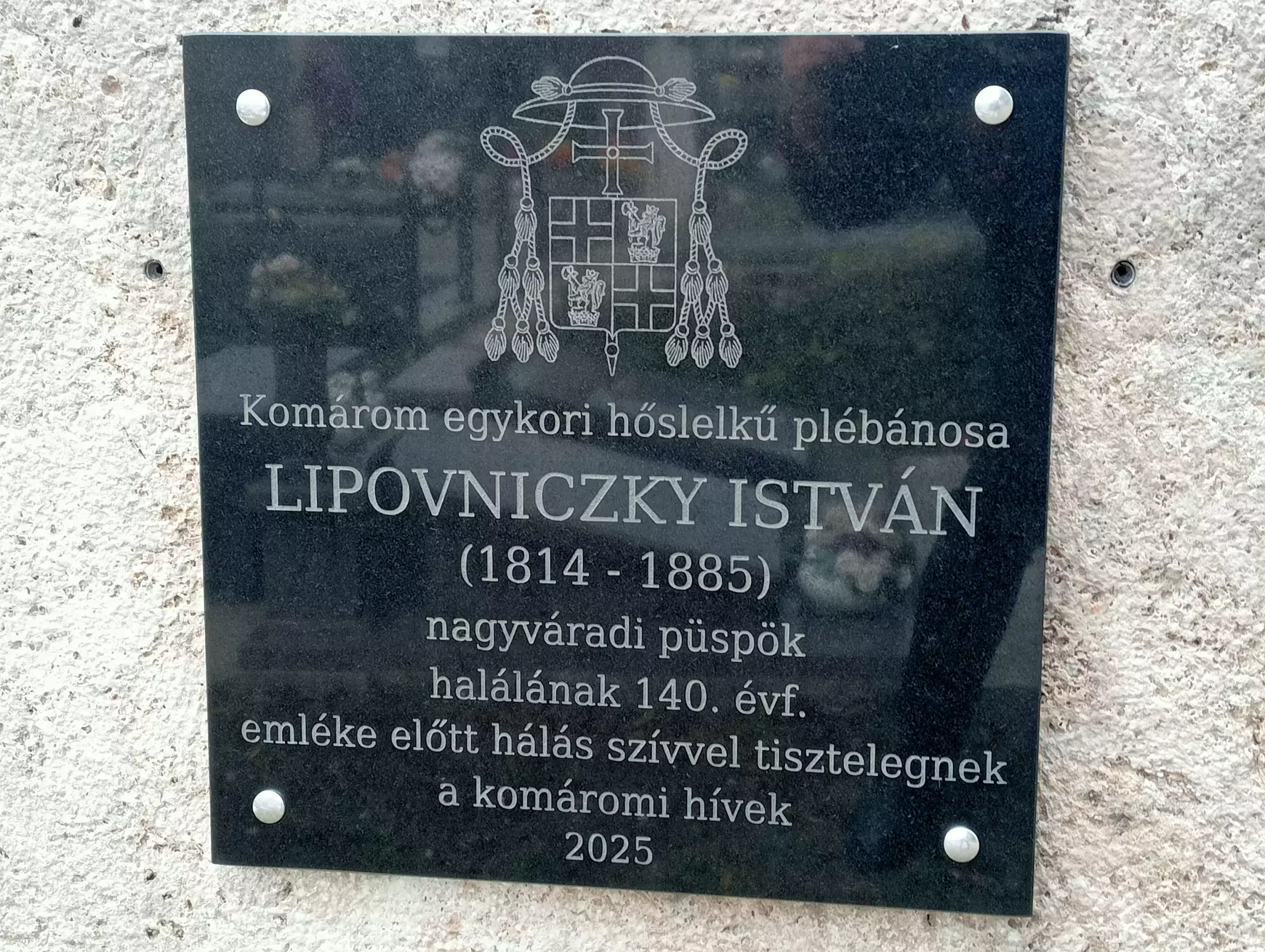 A hőslelkű komáromi plébánosra, Lipovniczky Istvánra emlékeztünk – KÉPEKKEL