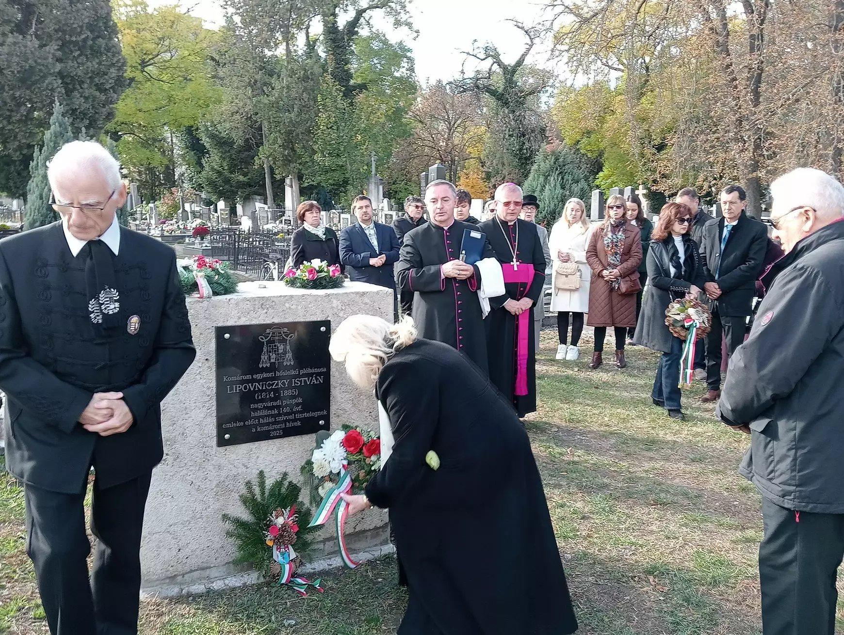 A hőslelkű komáromi plébánosra, Lipovniczky Istvánra emlékeztünk – KÉPEKKEL