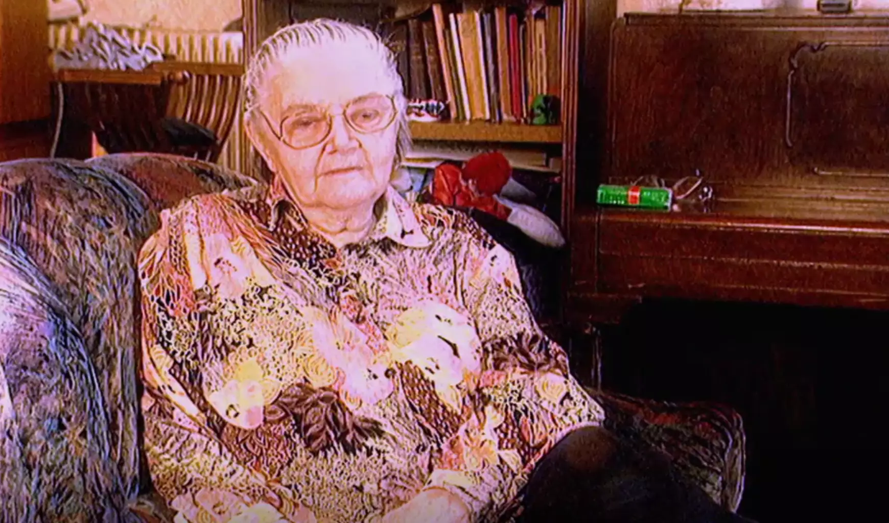 zsurzs éva