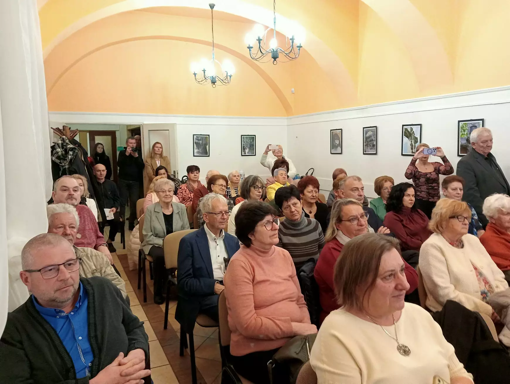  Anyanyelvünk a lélek nyelve, minket magyarként megtartó erő... - KÉPEKKEL