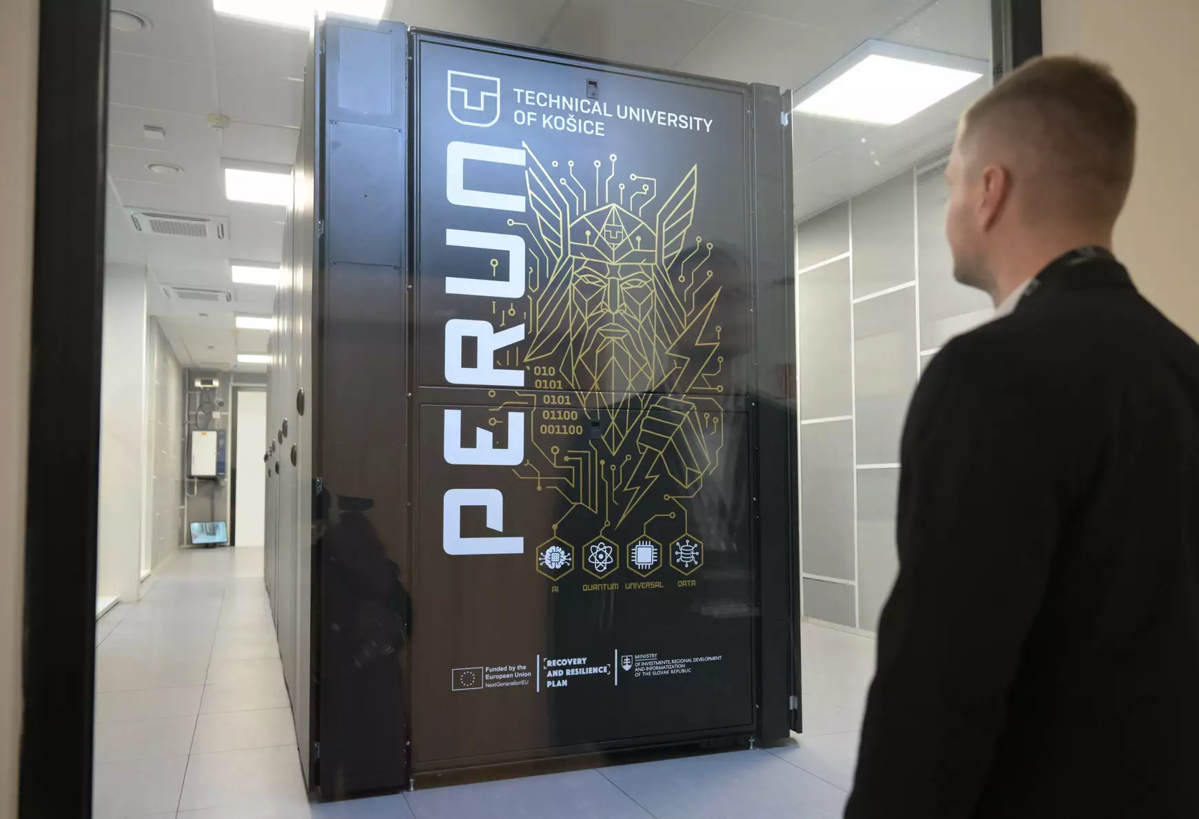 Kassa, Kassai Műszaki Egyetem, TUKE, szuperszámítógép, Perun