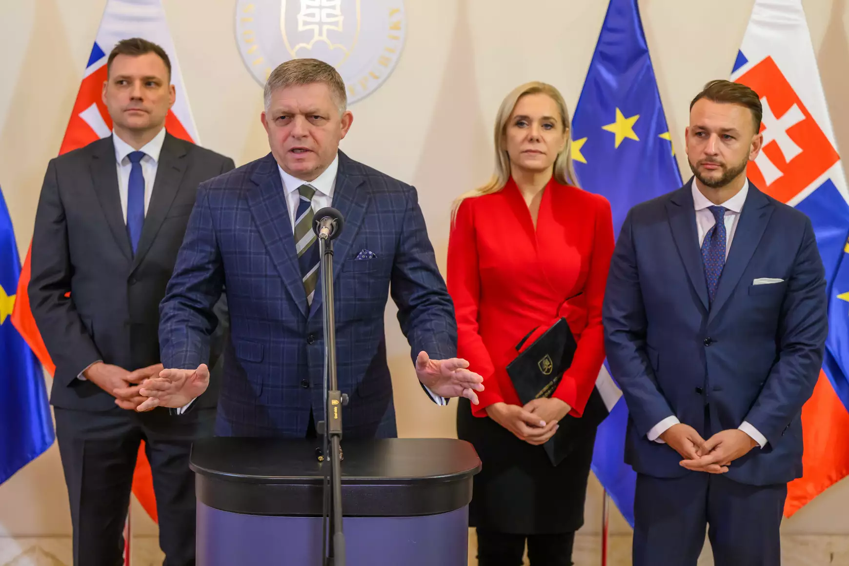 Robert Fico, Tomáš Taraba, Denisa Saková és Matúš Šutaj Eštok