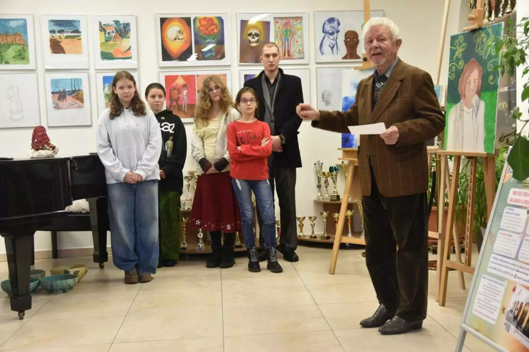 Megnyílt a „czafrangós” Kopócs-tanítványok karácsonyi kiállítása Komáromban - KÉPEKKEL