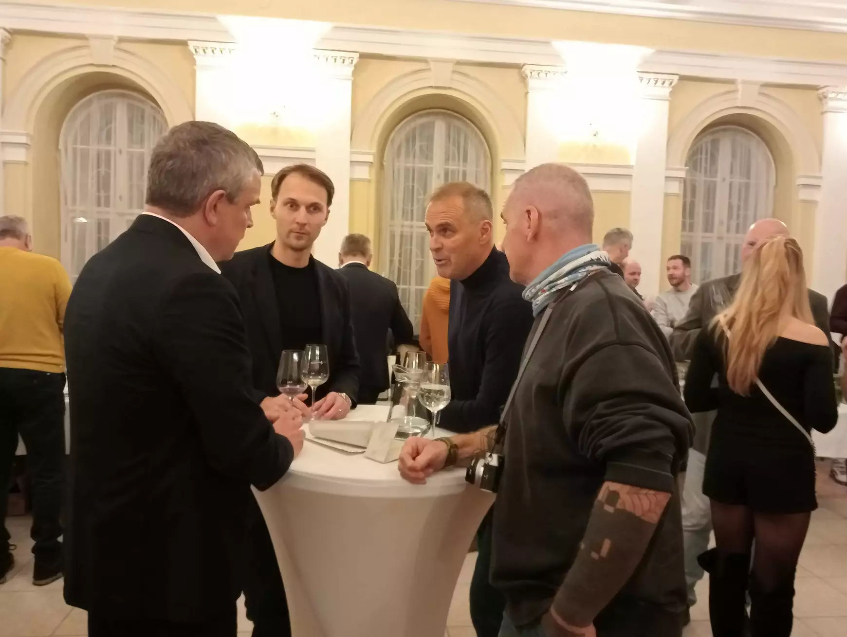 Összecsendült sok pohár: egy titok nyomában a IV. Komáromi Borünnepen – KÉPEKKEL