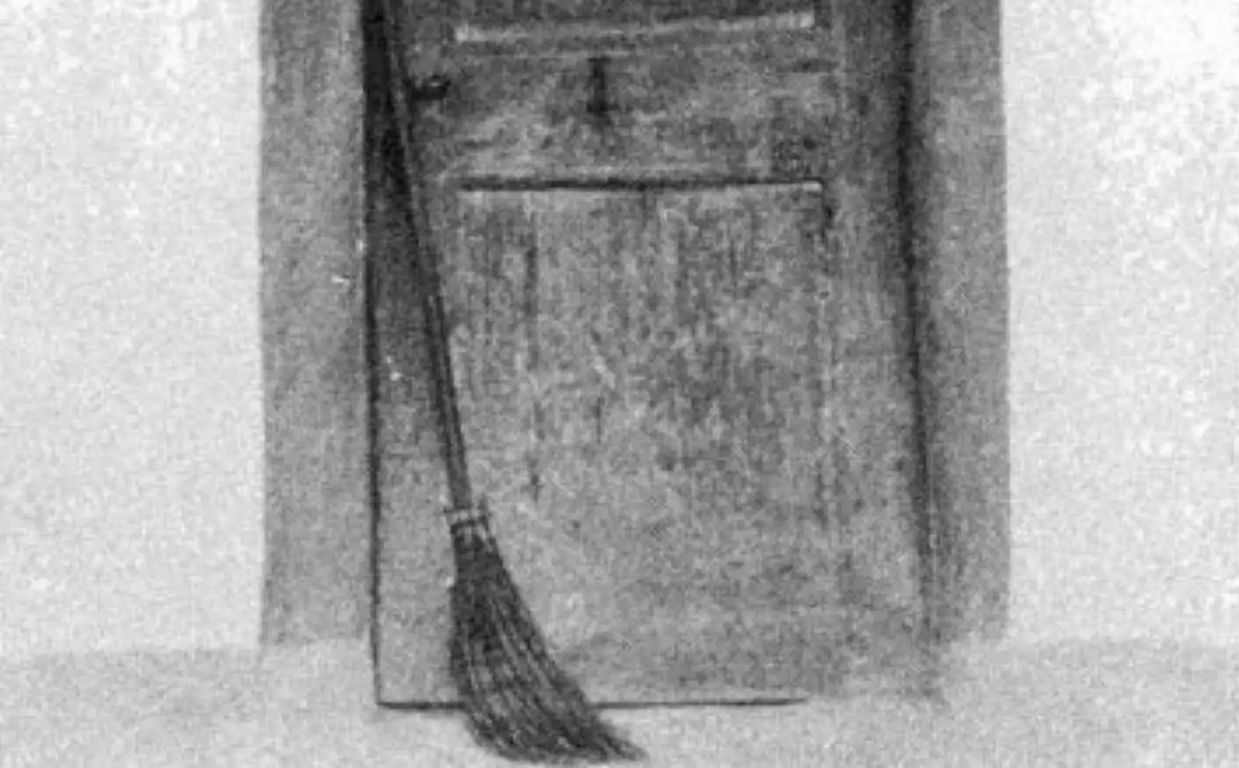 seprű