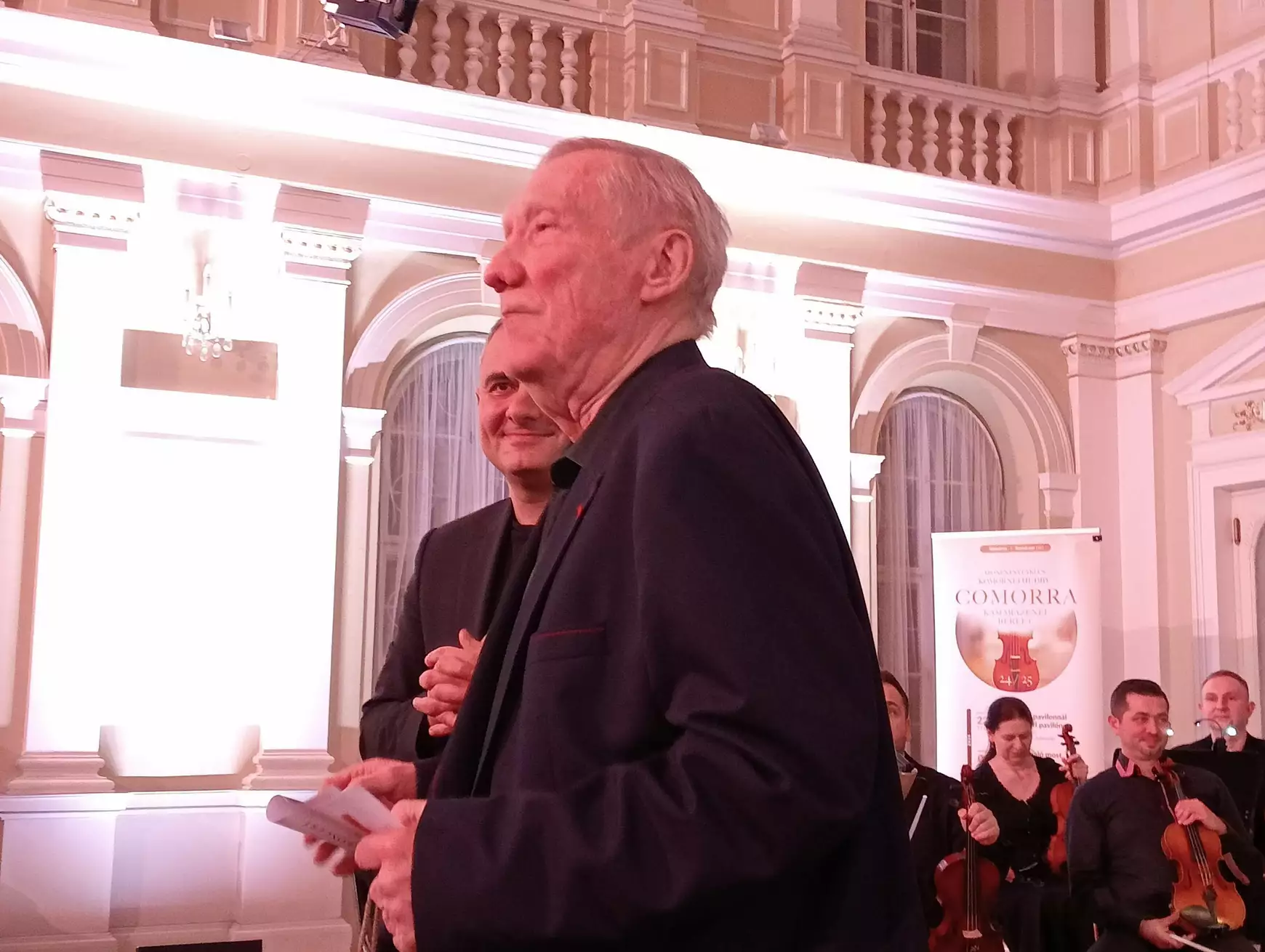 Zenei csemege a 60 éves Komáromi Comorra Kamarazenekartól és a túlparti Egressy Fúvószenekartól - KÉPEKKEL