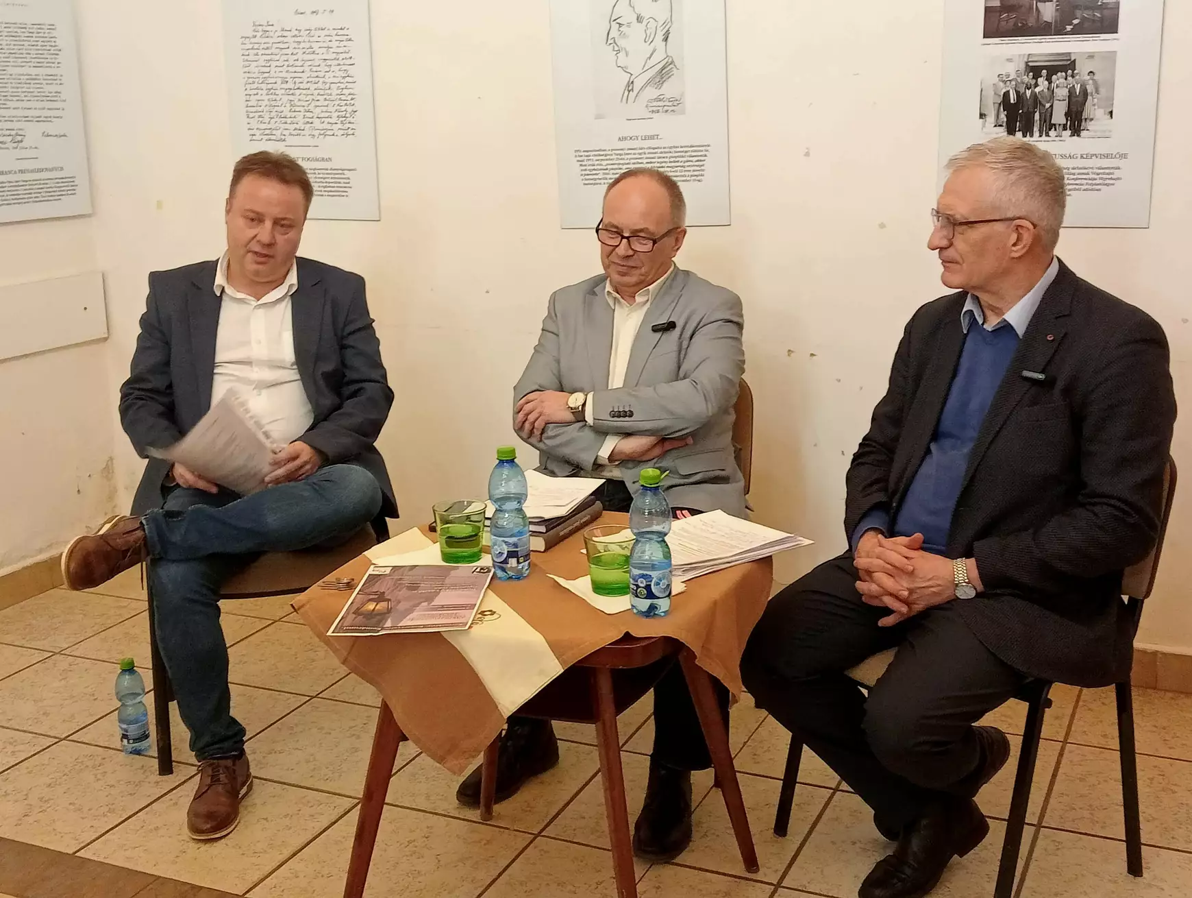 Sorsfordulóinkról a komáromi Csemadok-székházban - KÉPEKKEL